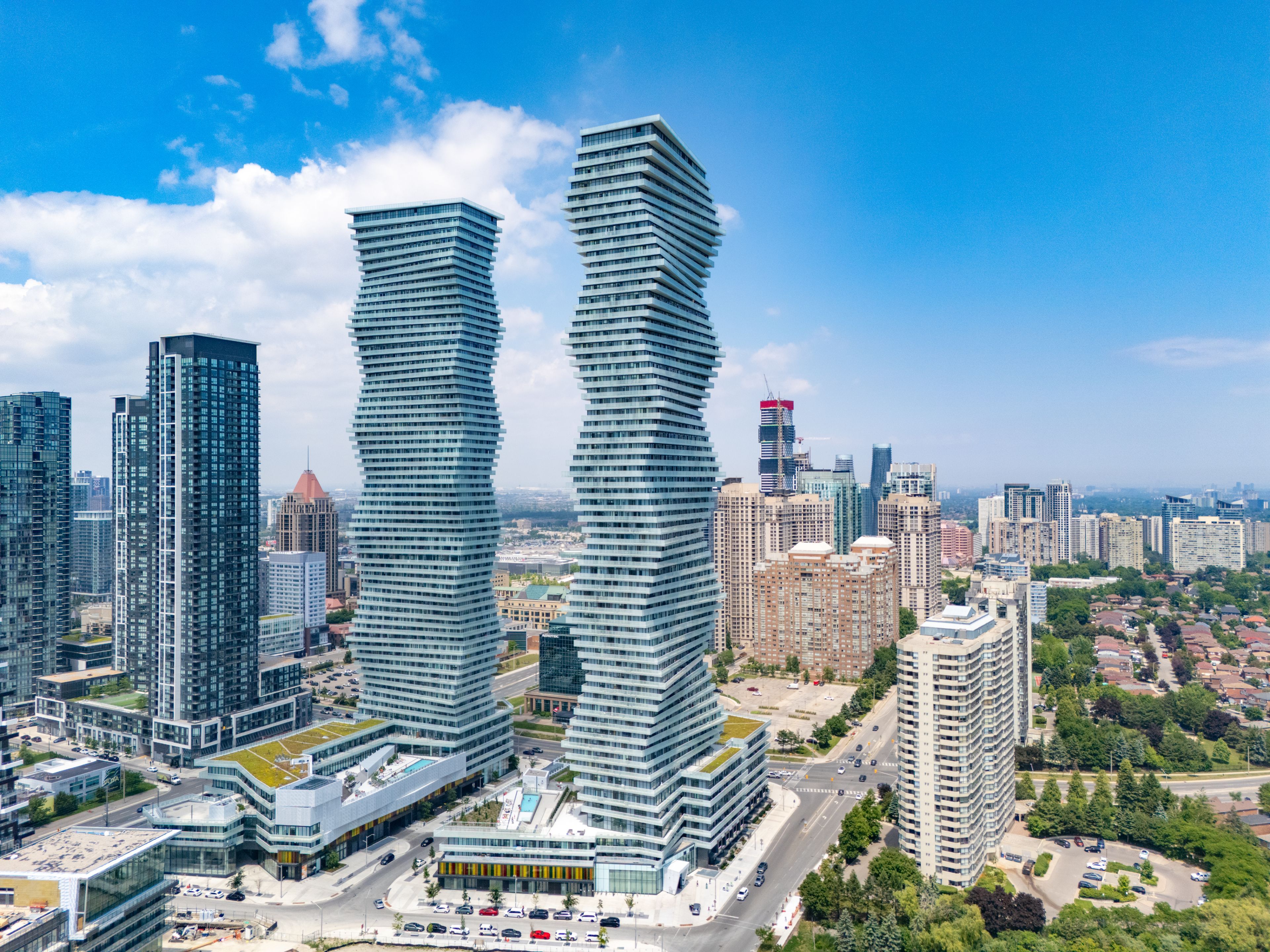 3883 Quartz Road 2105, Mississauga, On L5b 4m6