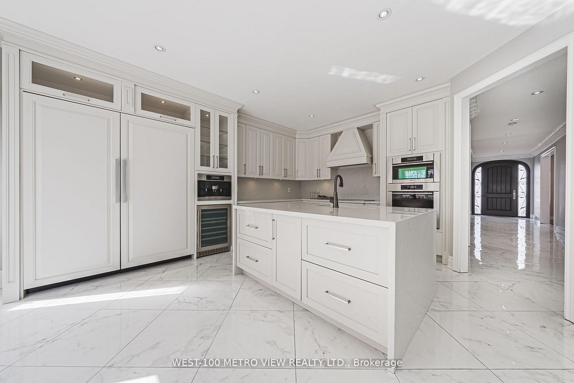 589 Glen Park Avenue, Toronto, On M6b 2g4