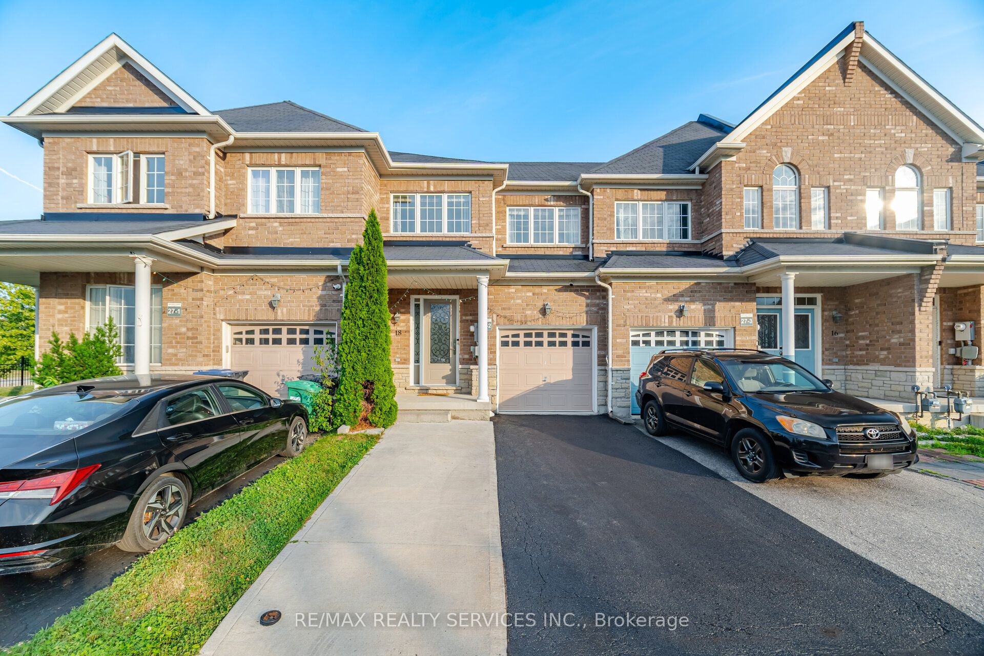 18 Seedland Crescent, Brampton, On L6r 0z5
