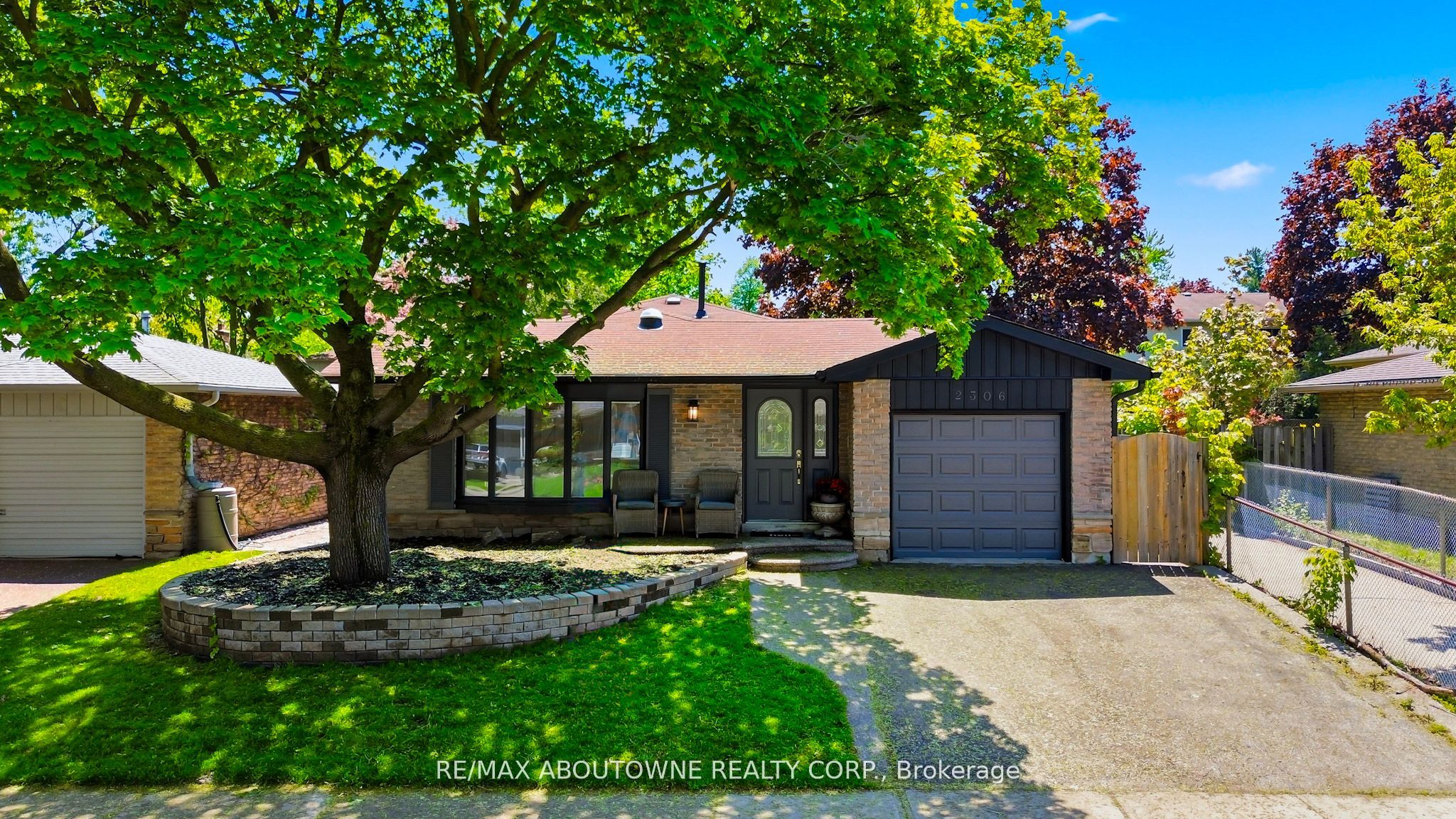 2306 Devon Road, Oakville, On L6j 5r4