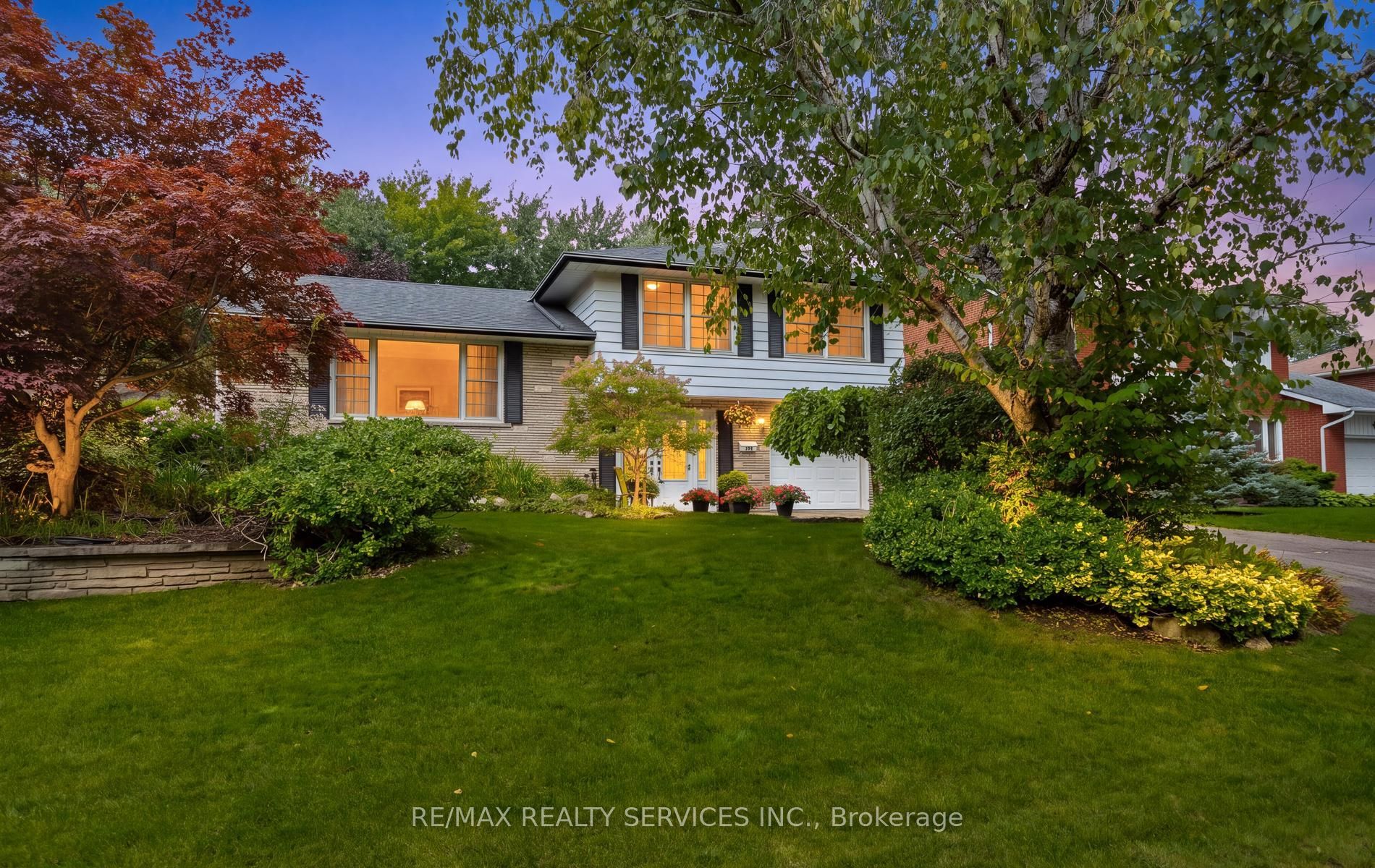 193 Elizabeth Street S, Brampton, On L6y 1r9