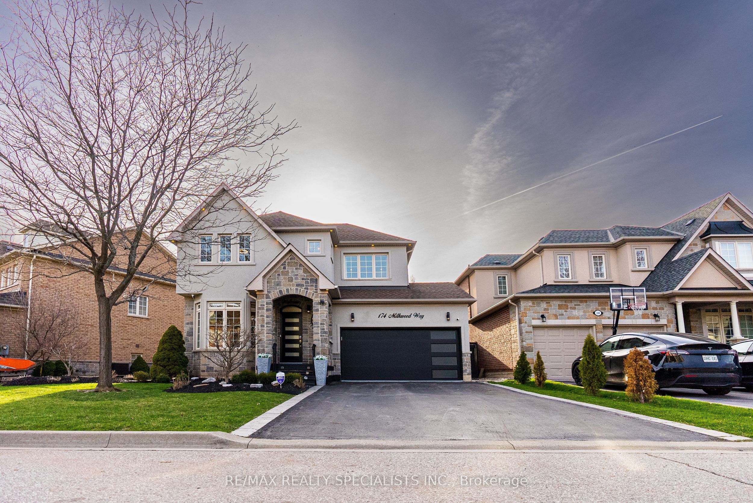 174 Milkweed Way, Oakville, On L6l 0a4