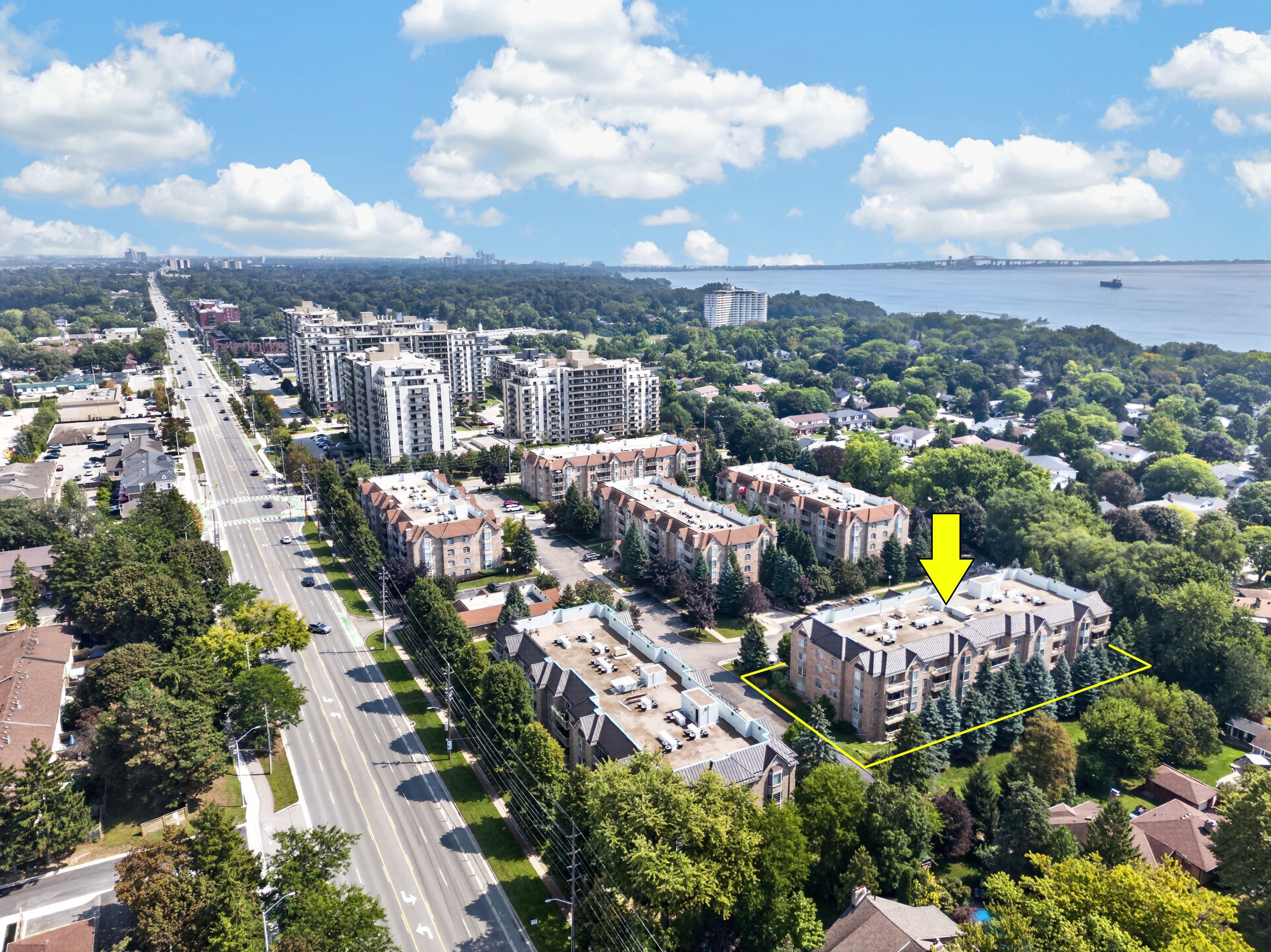 216 W Plains Road W B404, Burlington, On L7t 4k8