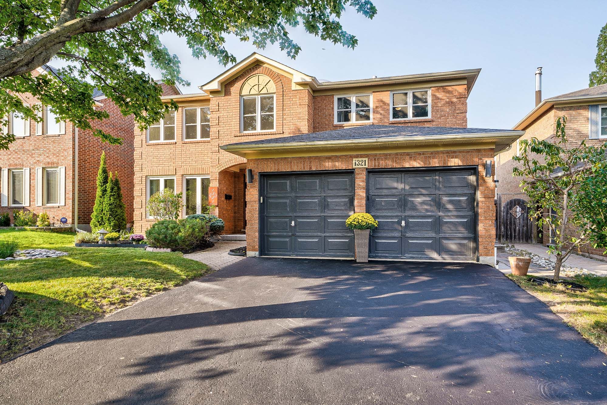 1321 Monks Passage, Oakville, On L6m 1k6