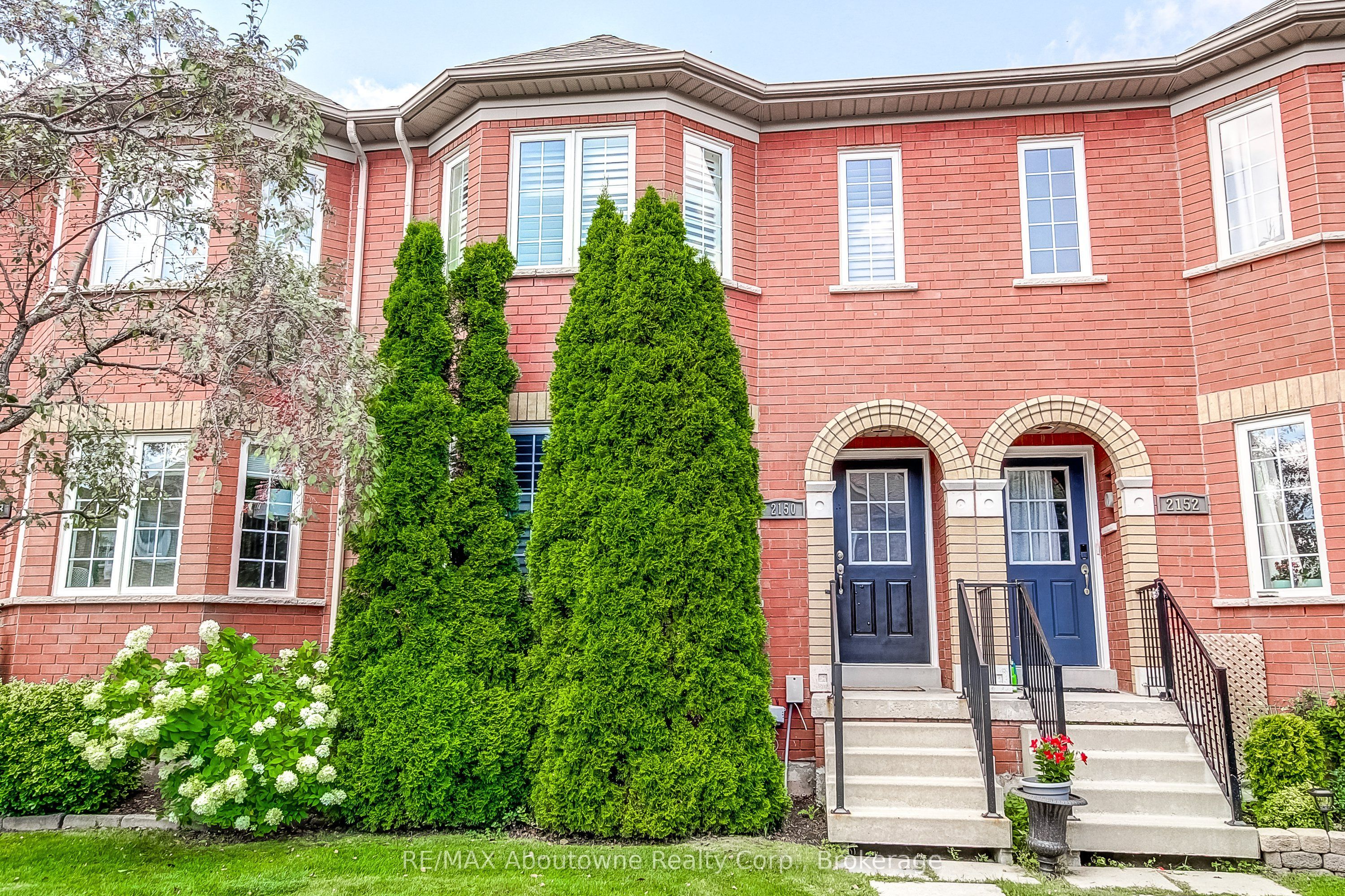 2150 Forest Gate Park, Oakville, On L6m 4b4