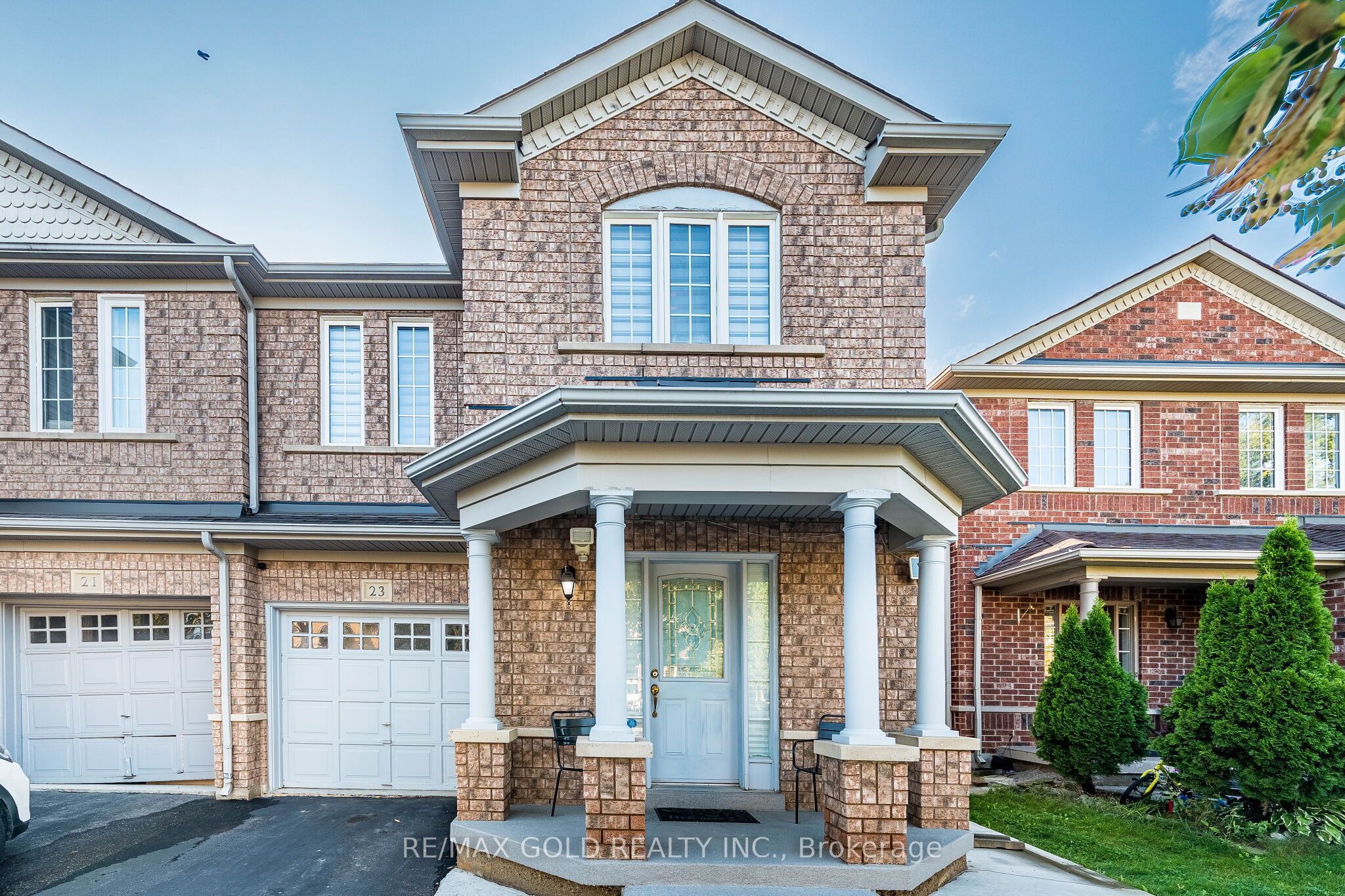 23 Ashmere Road, Brampton, On L7a 1w9