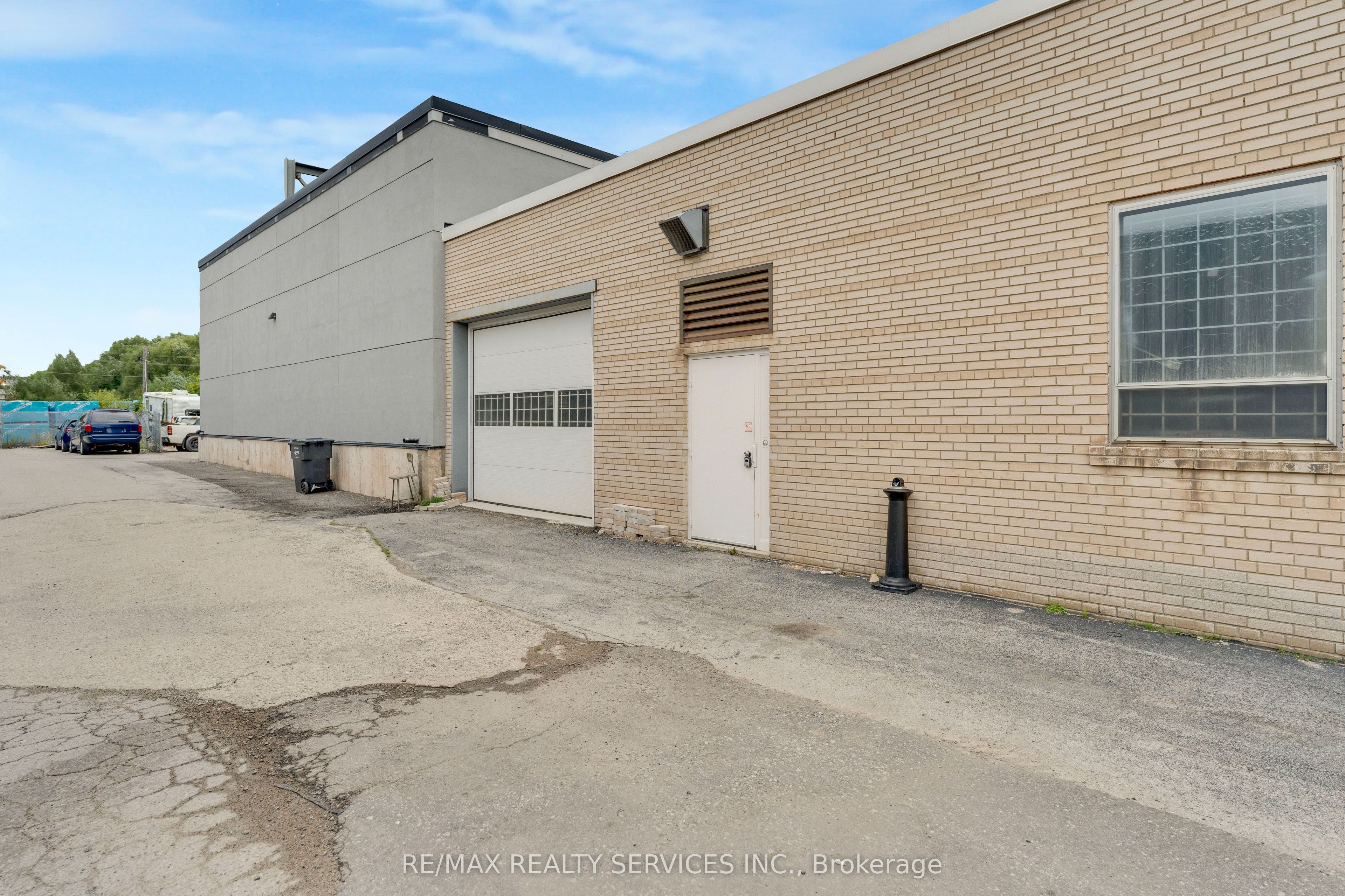 529 Speers Road 4, Oakville, On L6k 2g4