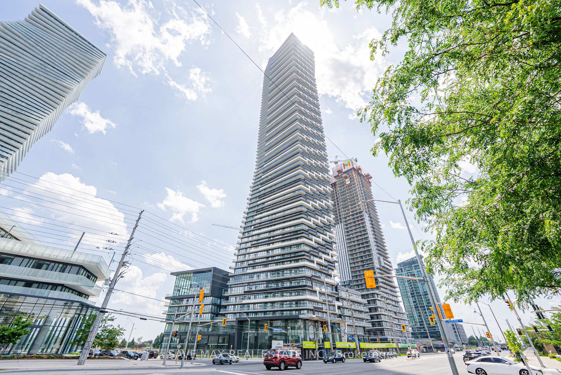448 Burnhamthorpe Road W 609, Mississauga, On L5b 0r4