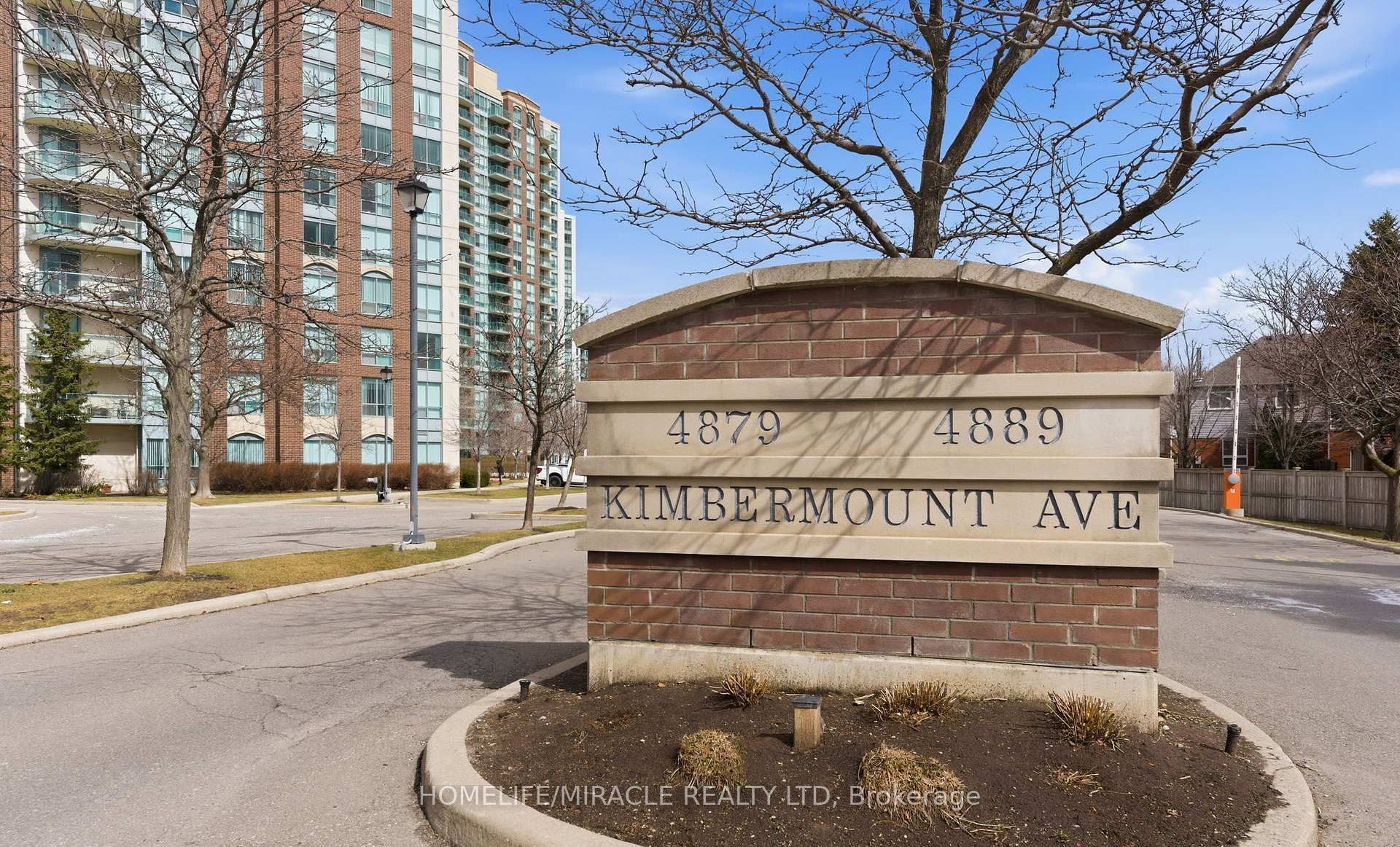 4889 Kimbermount Avenue 203, Mississauga, On L5m 7r9