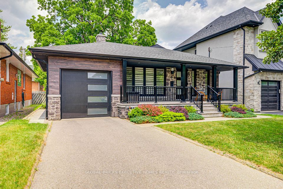 6 Cardigan Road, Toronto, On M8z 2v9