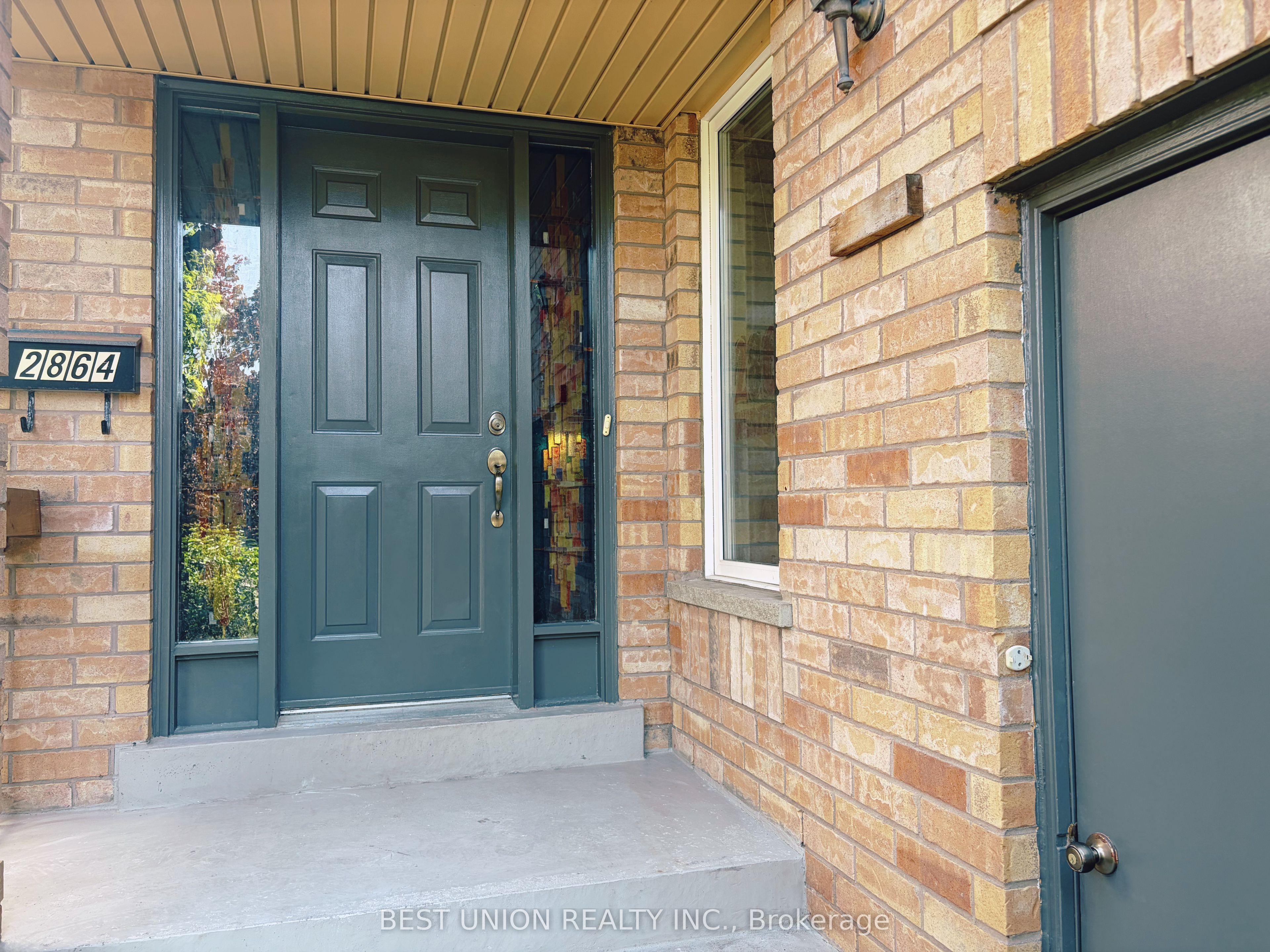 2864 Westbury Court, Mississauga, On L5m 6b3
