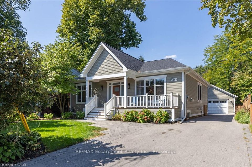 2195 Courtland Drive, Burlington, On L7r 1s2