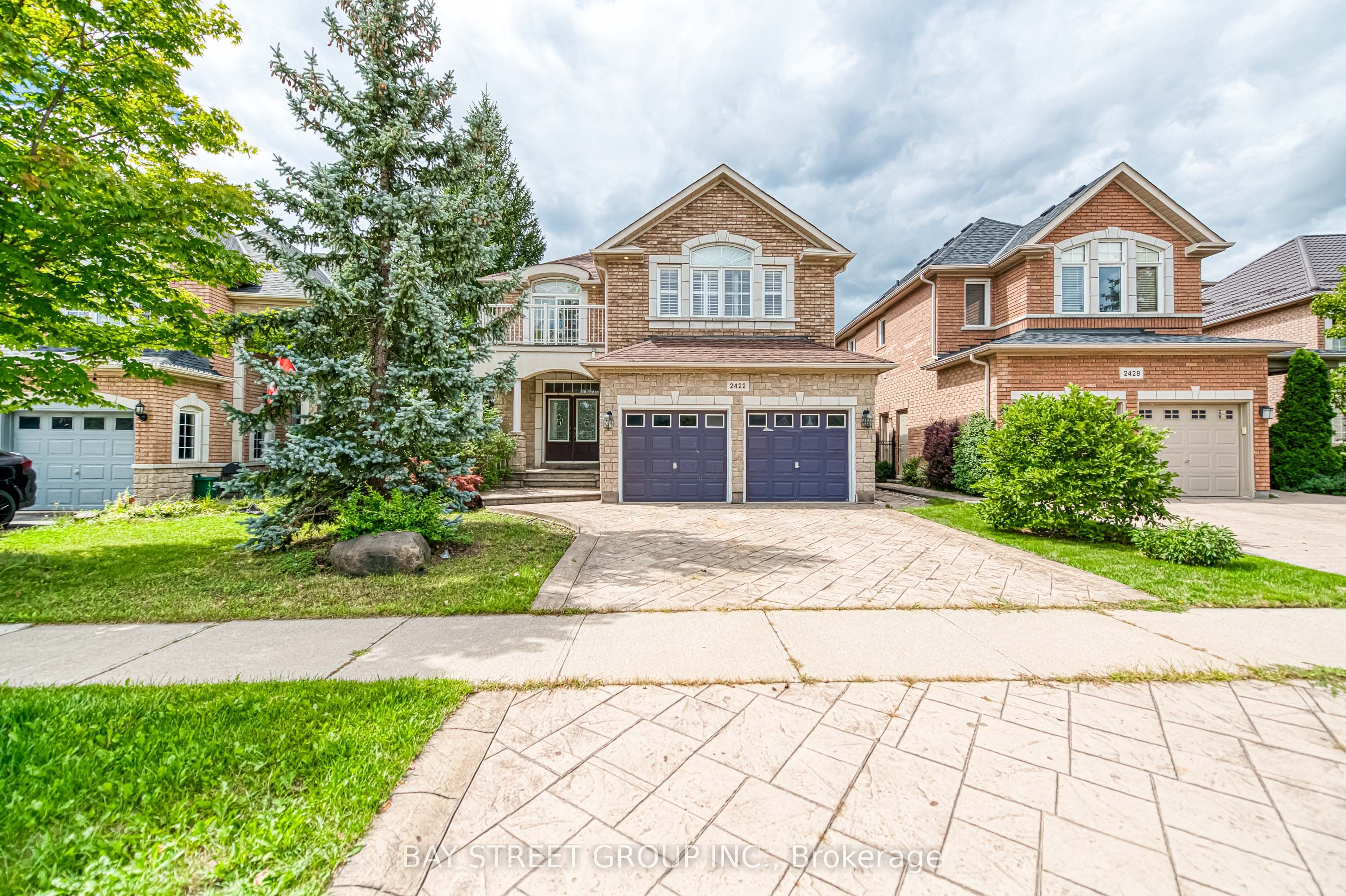 2422 Hertfordshire Way, Oakville, On L6h 7m5