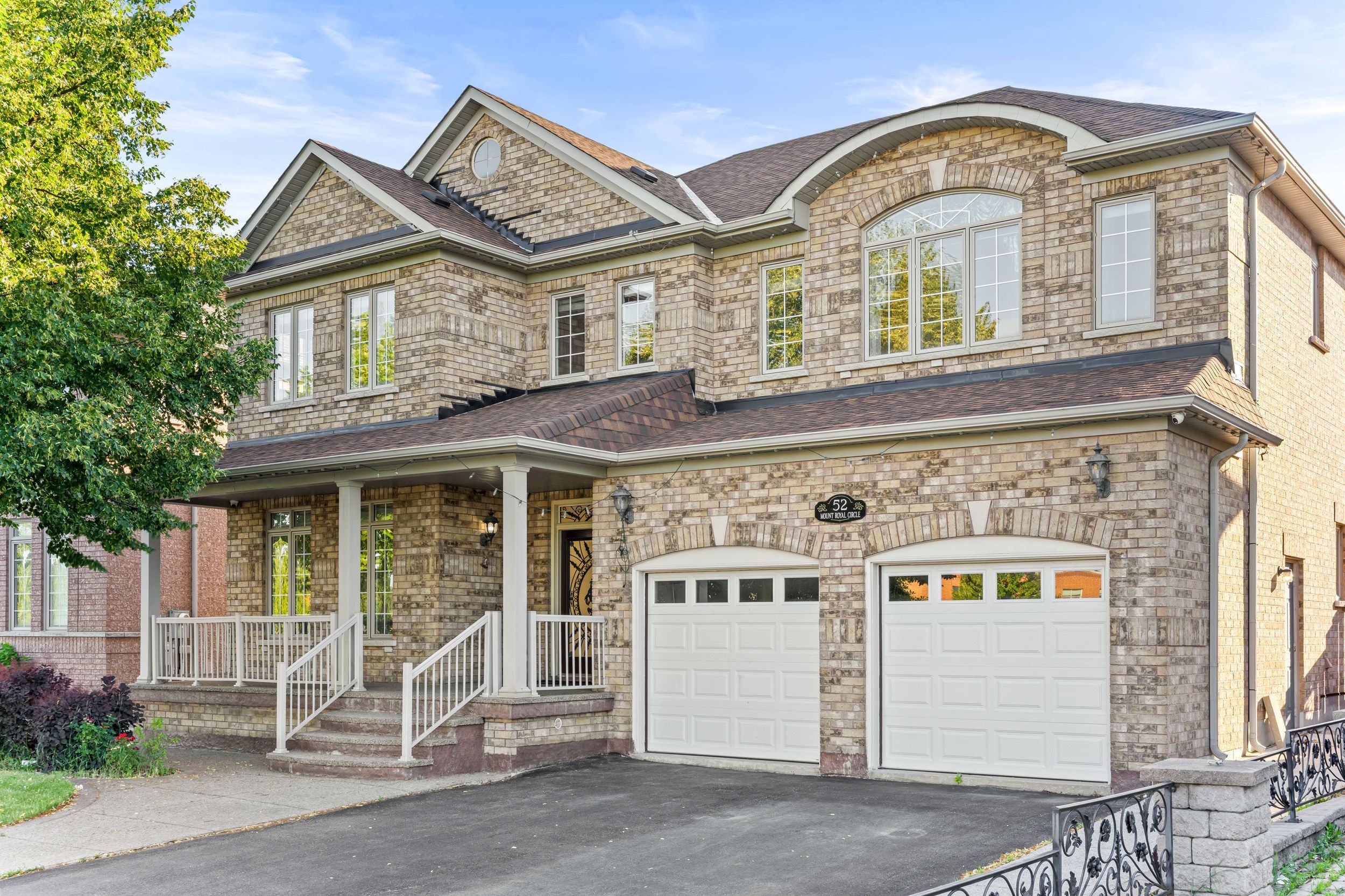 52 Mount Royal Circle, Brampton, On L6p 2k4