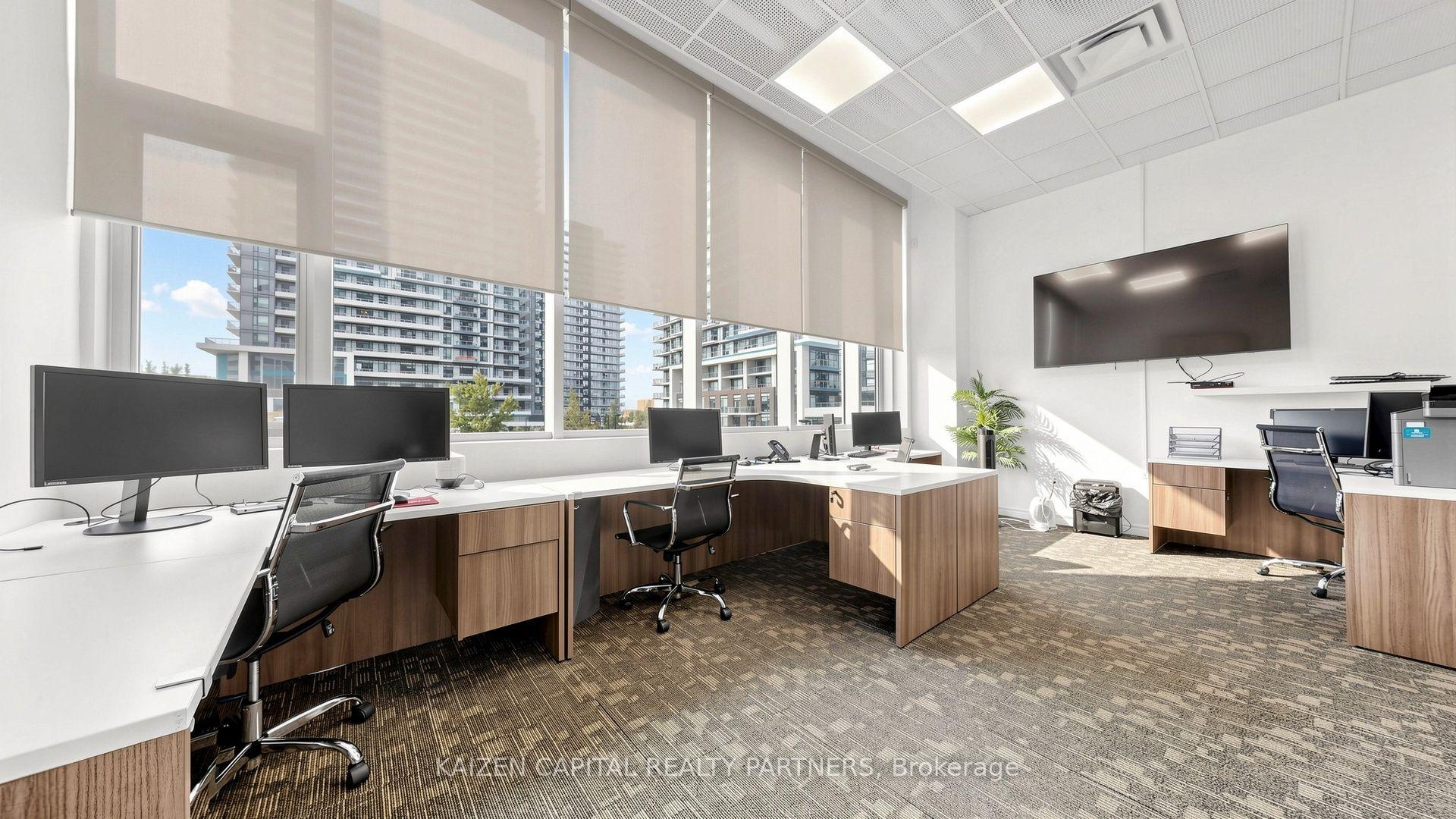 2520 Eglinton Avenue W 222, Mississauga, On L5m 0y4