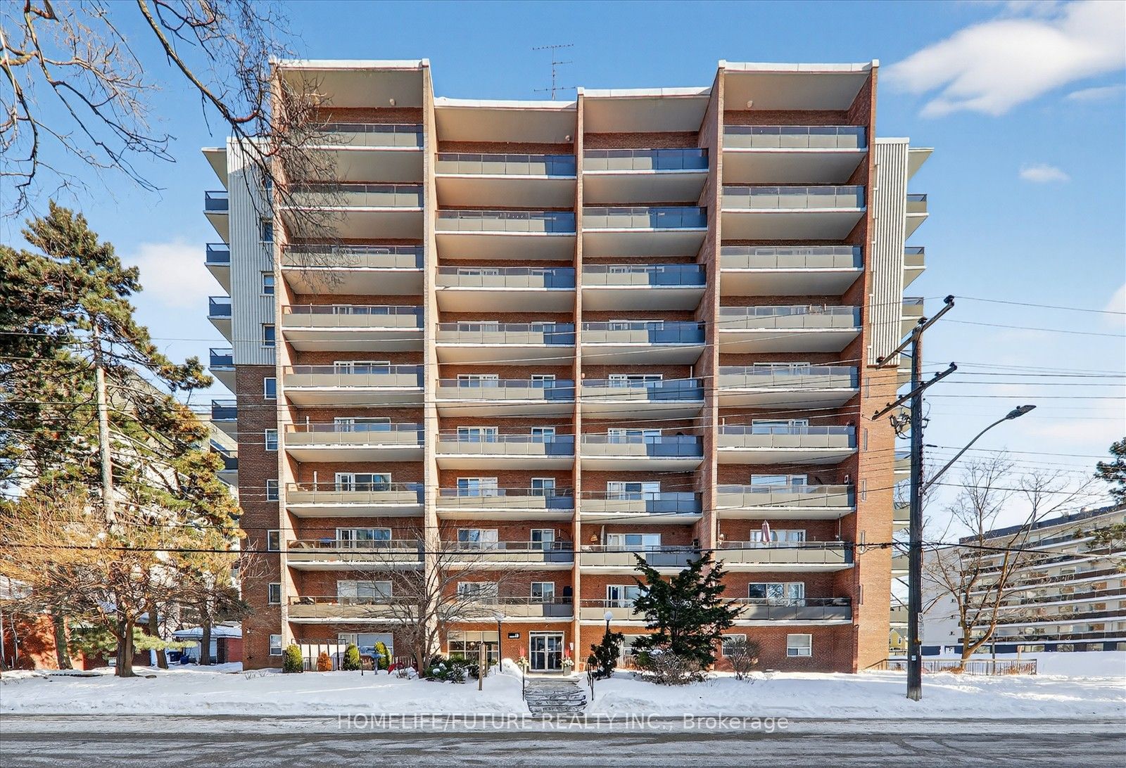 15 Elizabeth Street N 704, Mississauga, On L5g 2z3