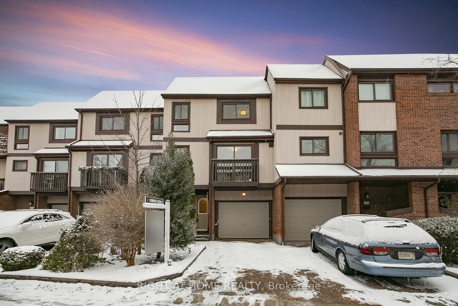 1080 Walden Circle 75, Mississauga, On L5j 4j9