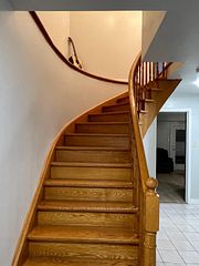 66 Martindale Crescent, Brampton, On L6x 2v1