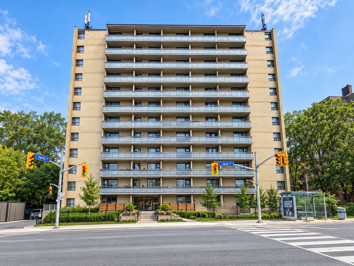797 Jane Street 804, Toronto, On M6n 4b8