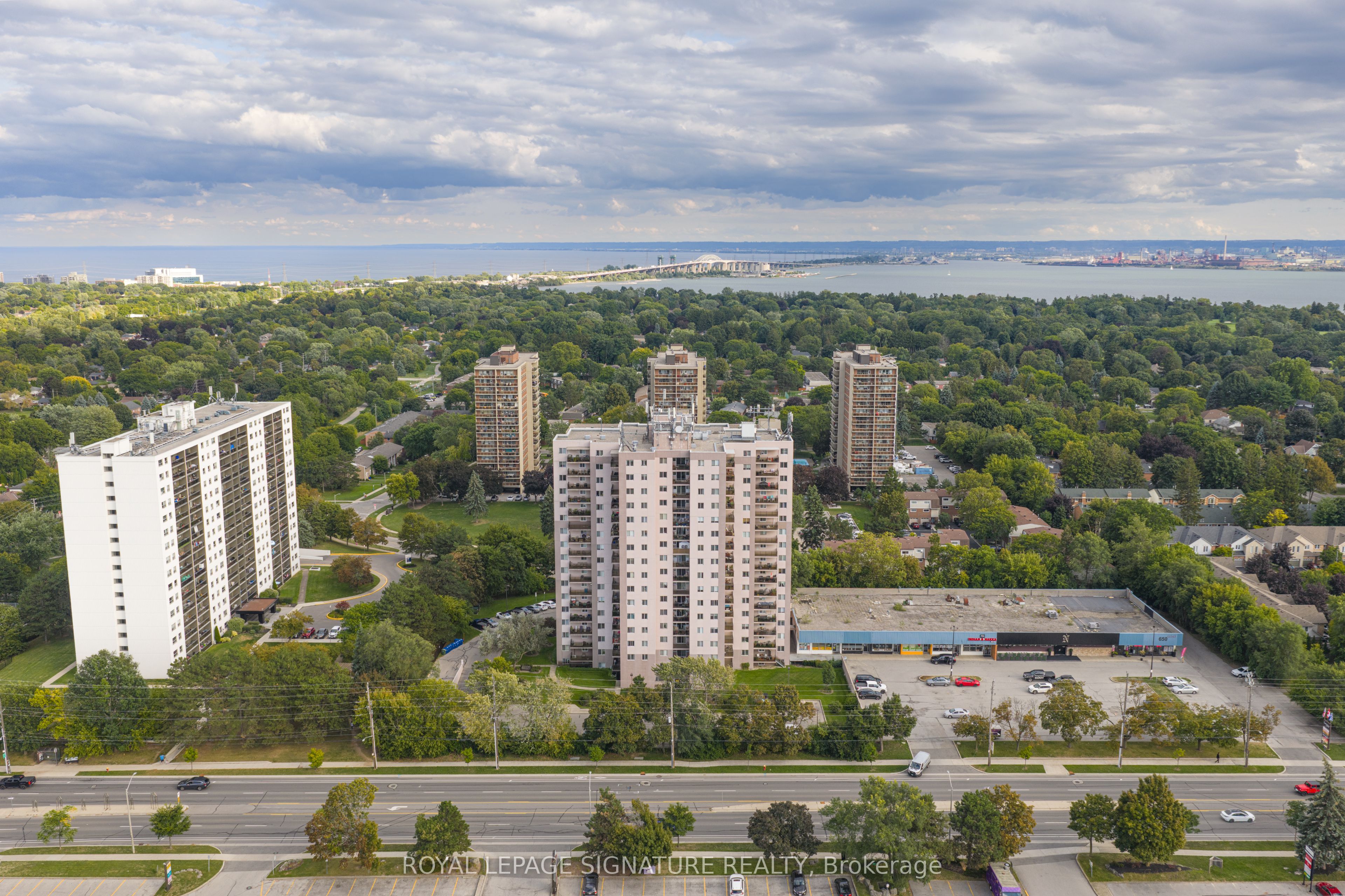 975 Warwick Court 1608, Burlington, On L7t 3z7
