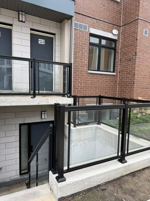 1070 Douglas Mccurdy Common 122, Mississauga, On L5g 0c6