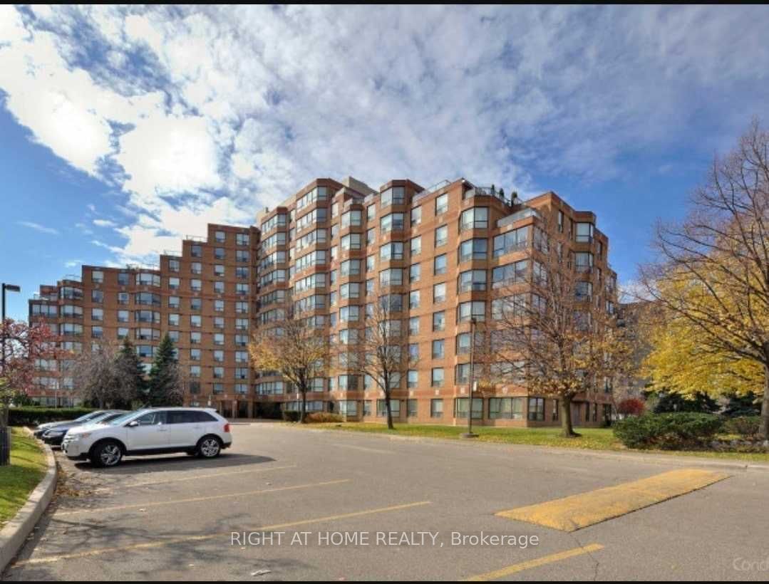 6 Humberline Drive 813, Toronto, On M9w 6x8