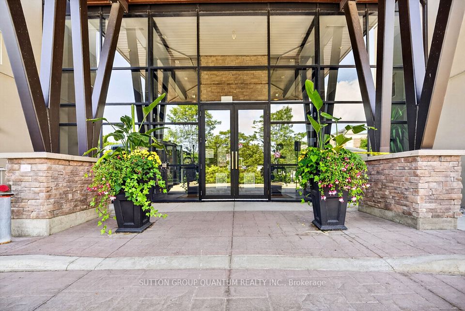 128 Garden Drive 214, Oakville, On L6k 0h7