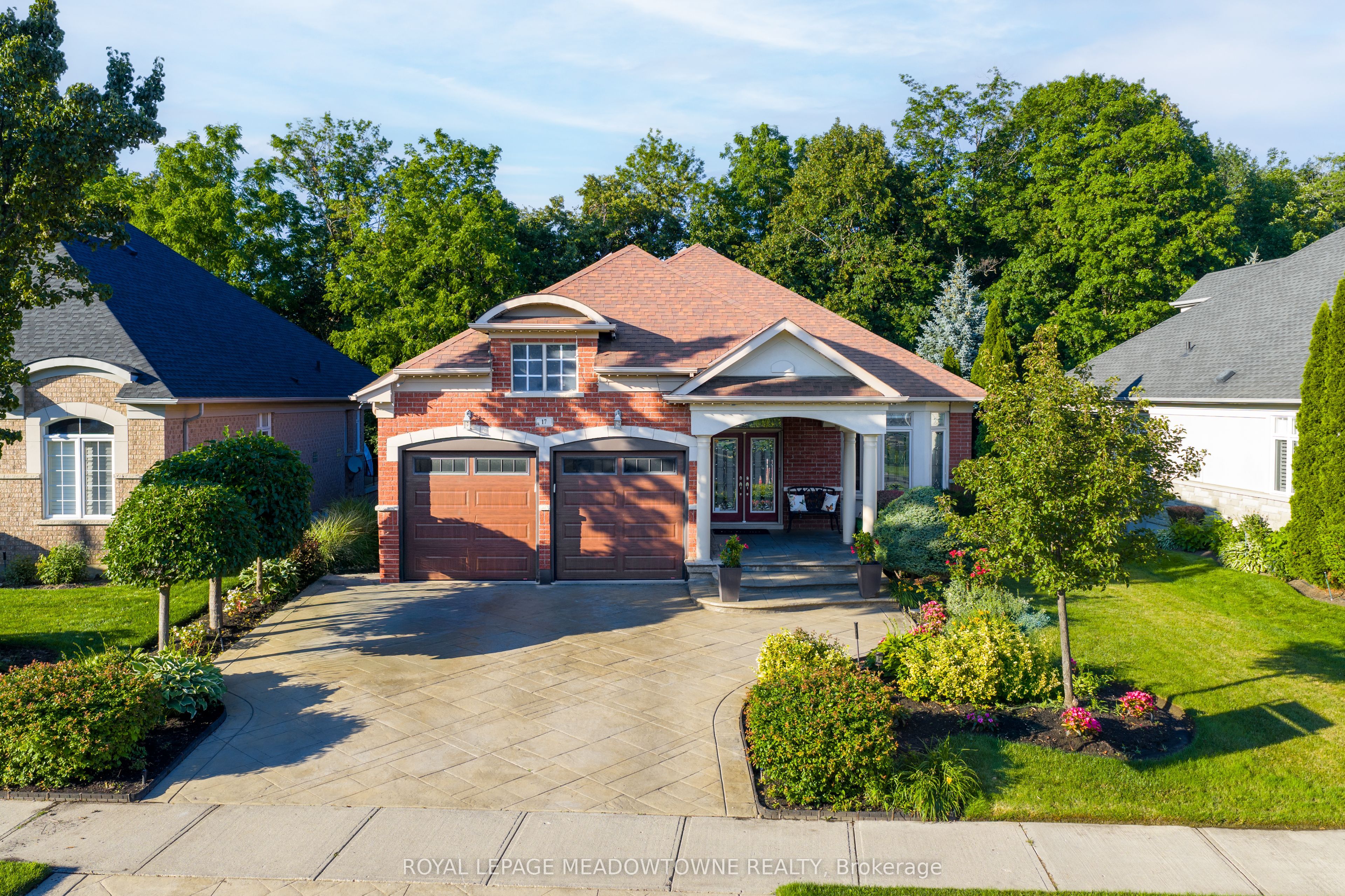 17 Mcnutt Street, Brampton, On L6y 5l3