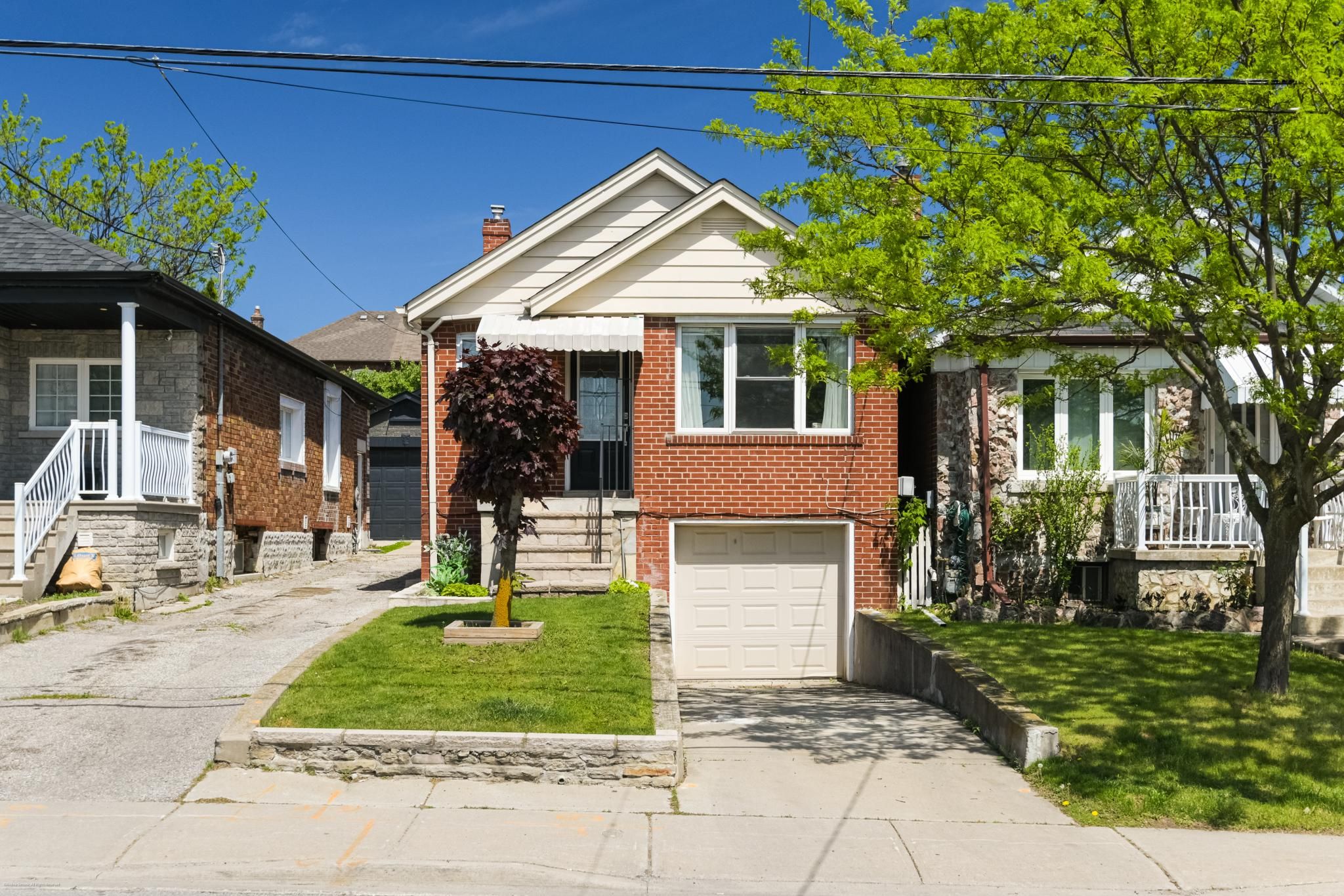 25 Ronald Avenue, Toronto, On M6e 4m5