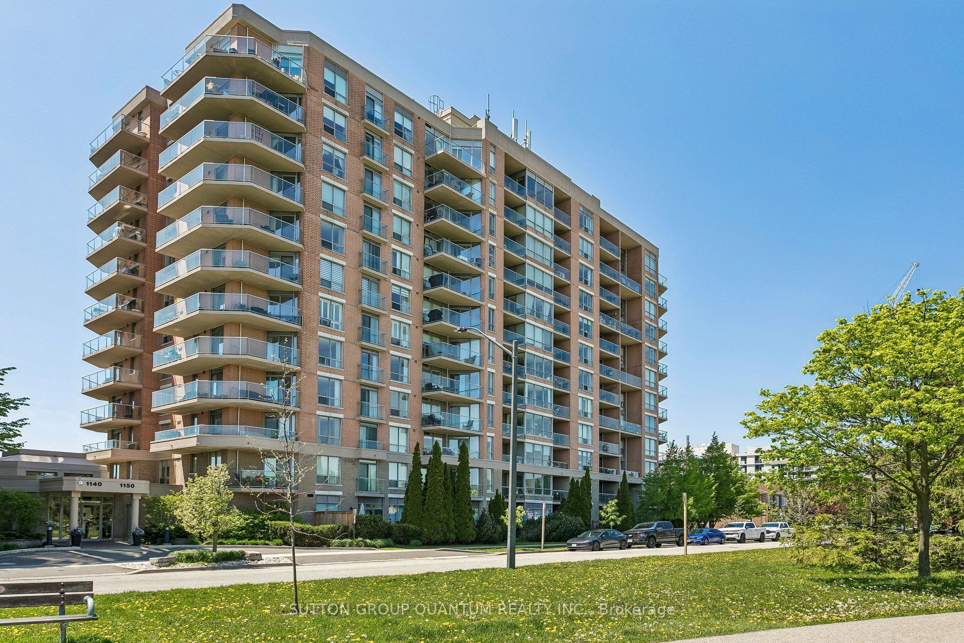 1150 Parkwest Place 307, Mississauga, On L5e 3k4