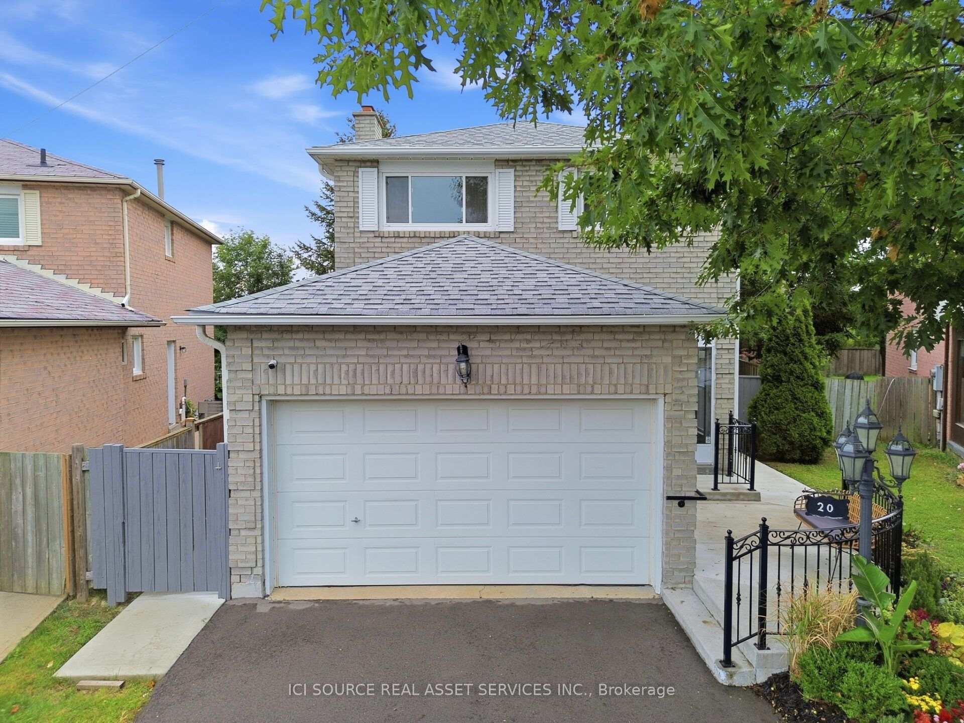 20 Kesteven Crescent, Brampton, On L6w 4e1