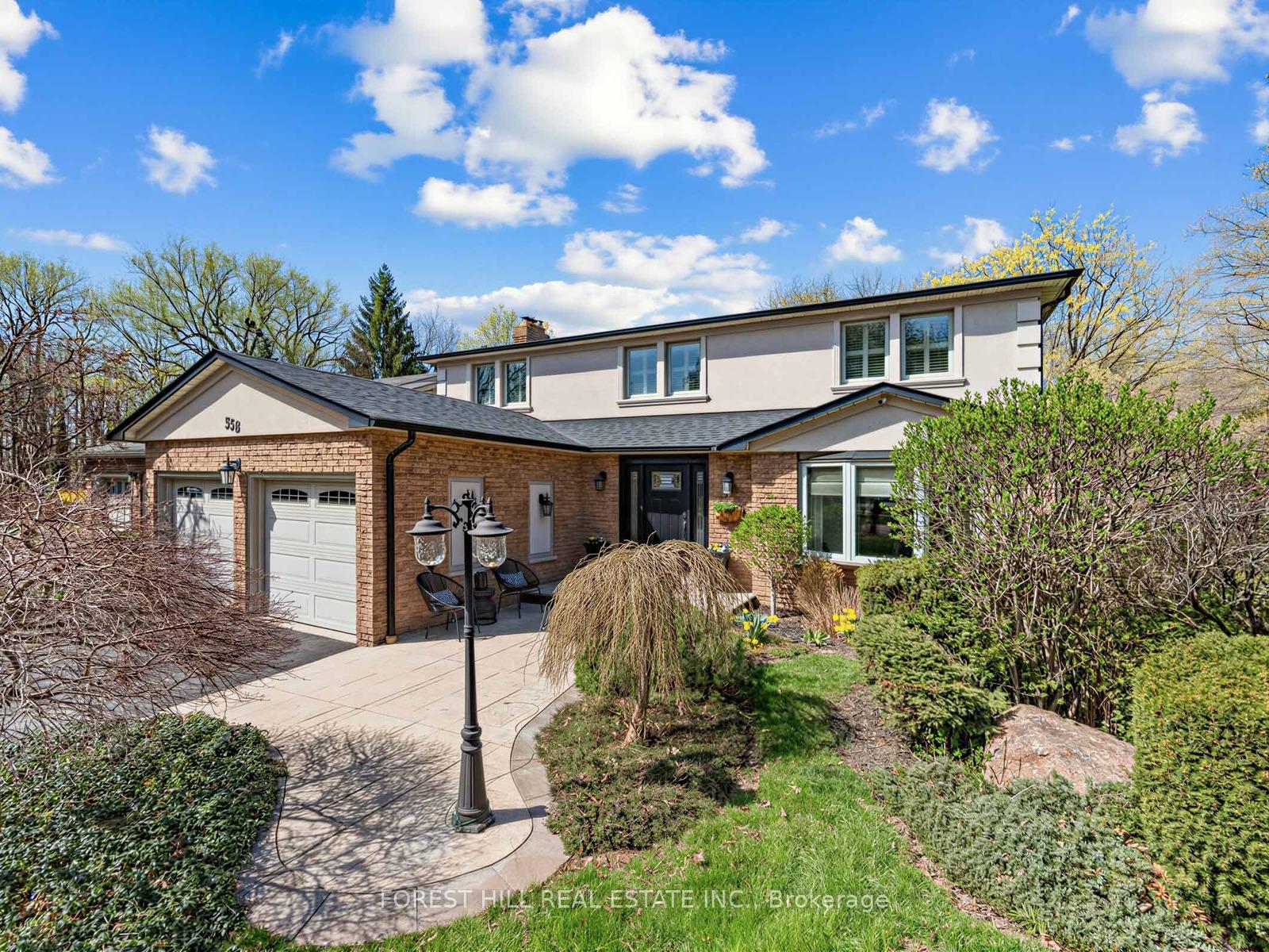 358 Kingsway Place, Milton, On L9t 4c8