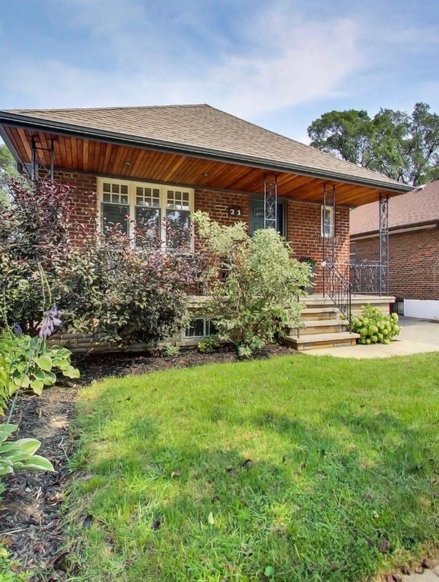 21 Parker Avenue, Toronto, On M8z 4l6