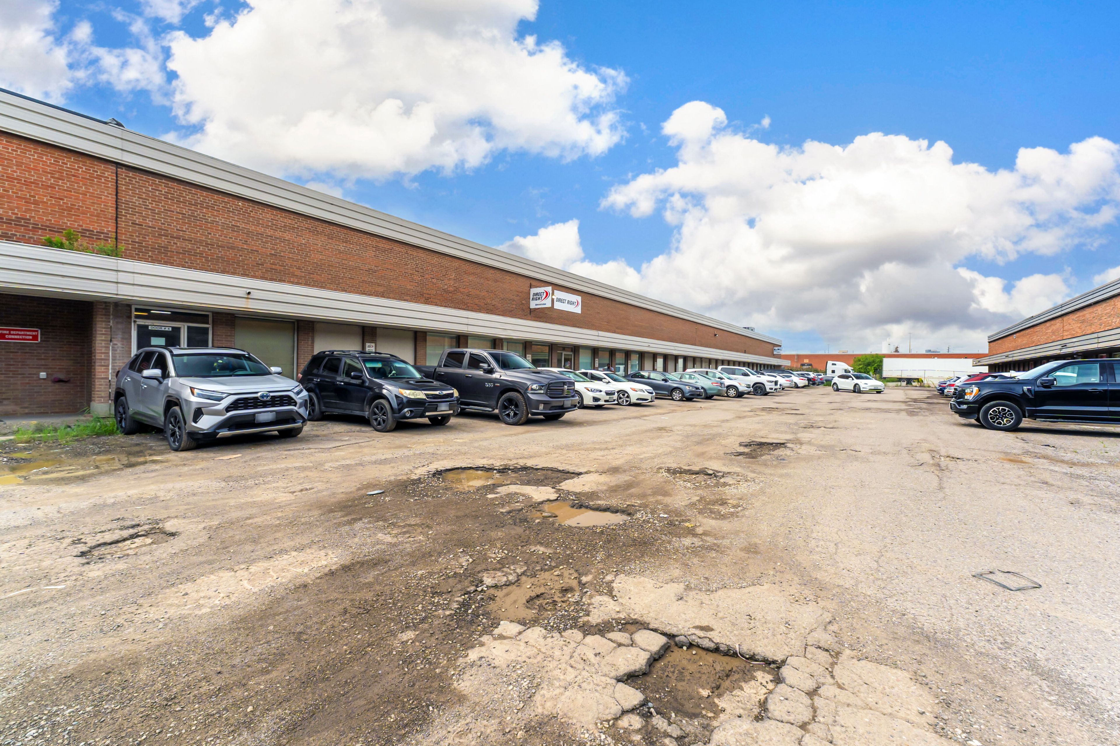 396 Clarence Street, Brampton, On L6w 1t5