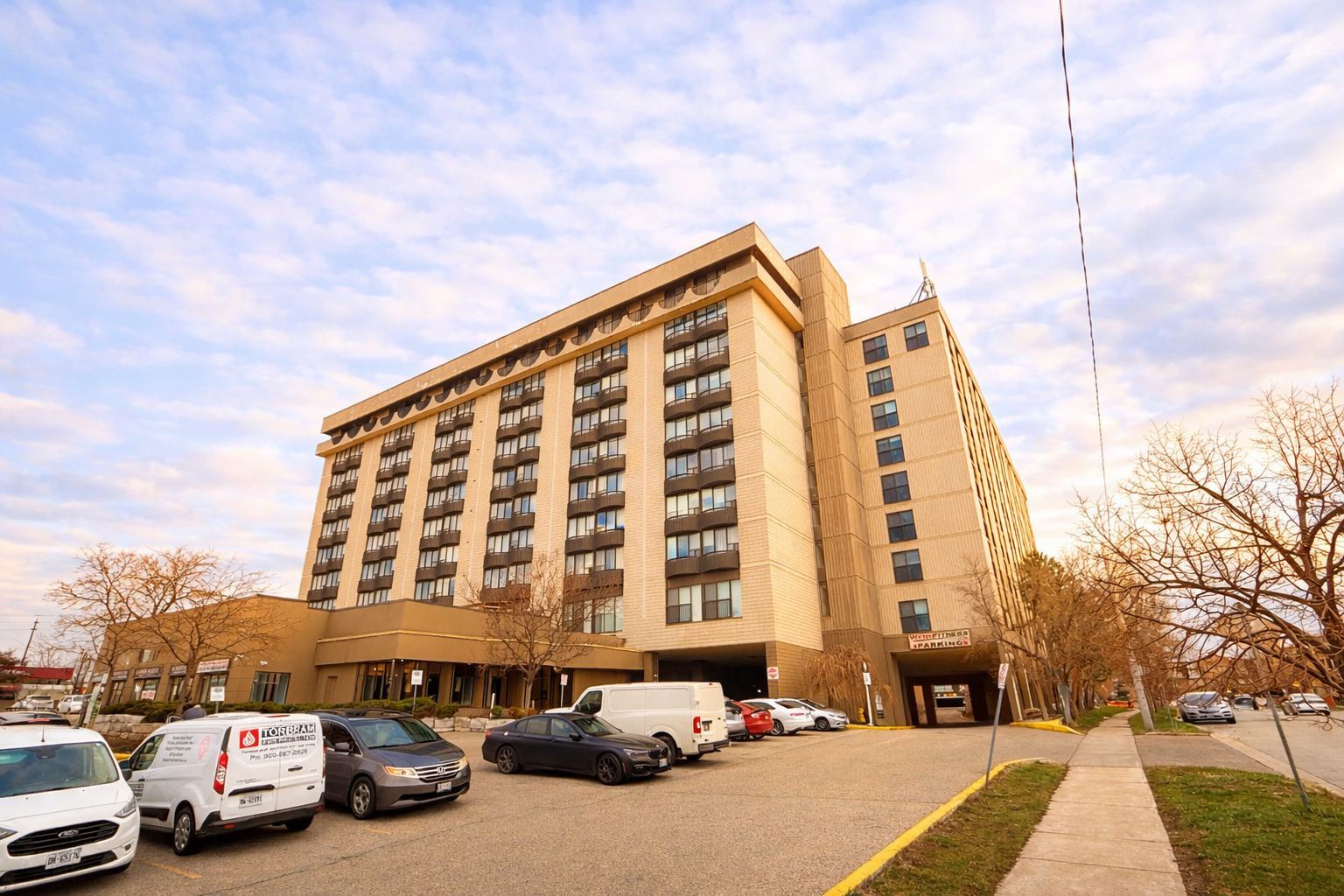 2737 Keele Street 205, Toronto, On M3m 2e9