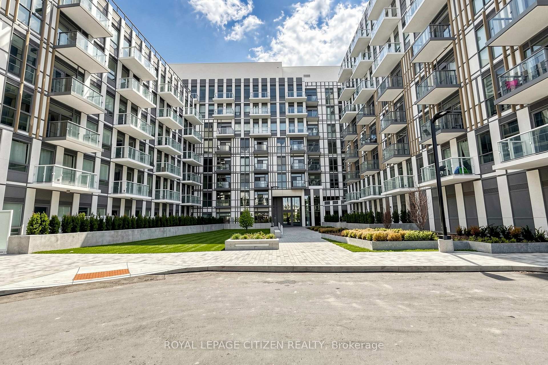 1005 Dundas Street E 719, Oakville, On L6h 7e8