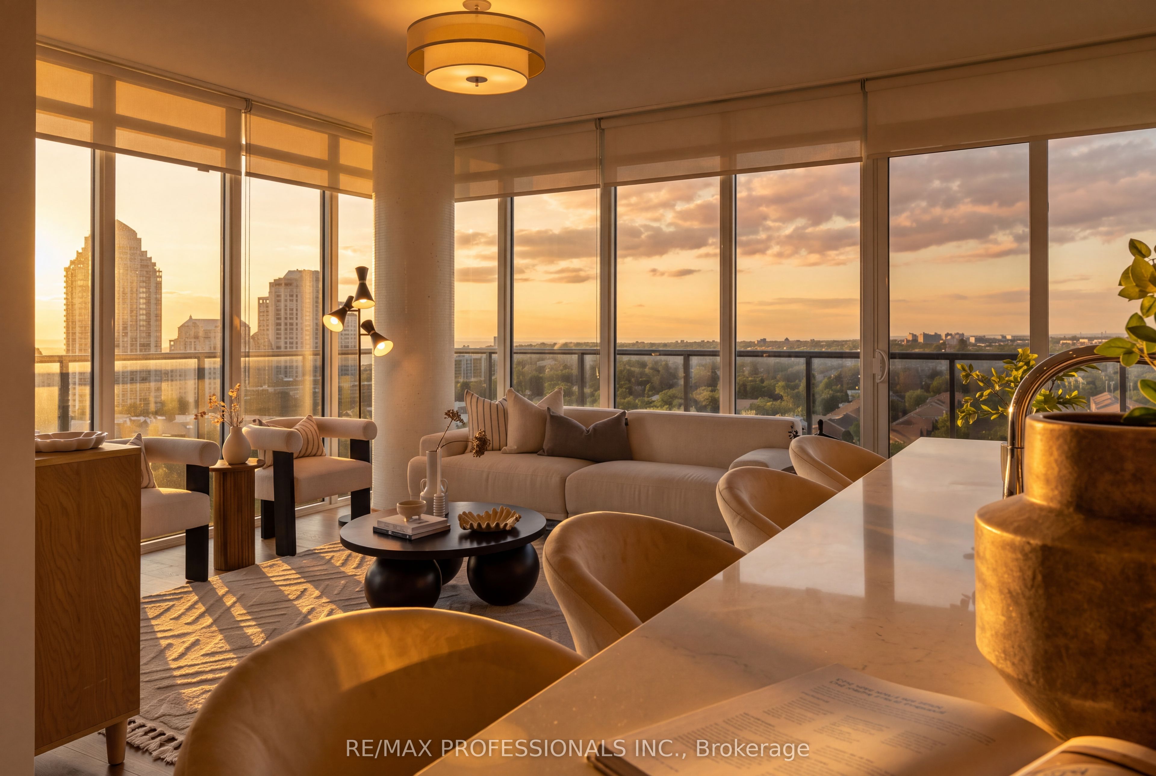88 Park Lawn Road 1605, Toronto, On M8y 0b5