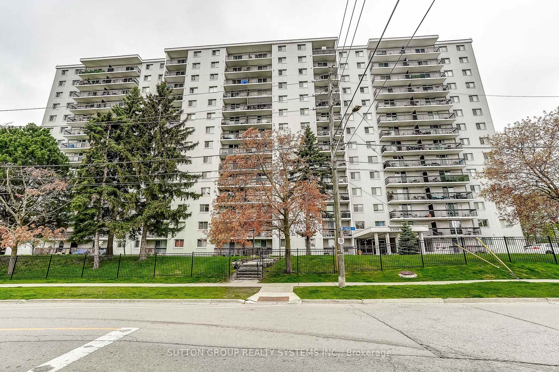 1100 Caven Street 1211, Mississauga, On L5g 4n3