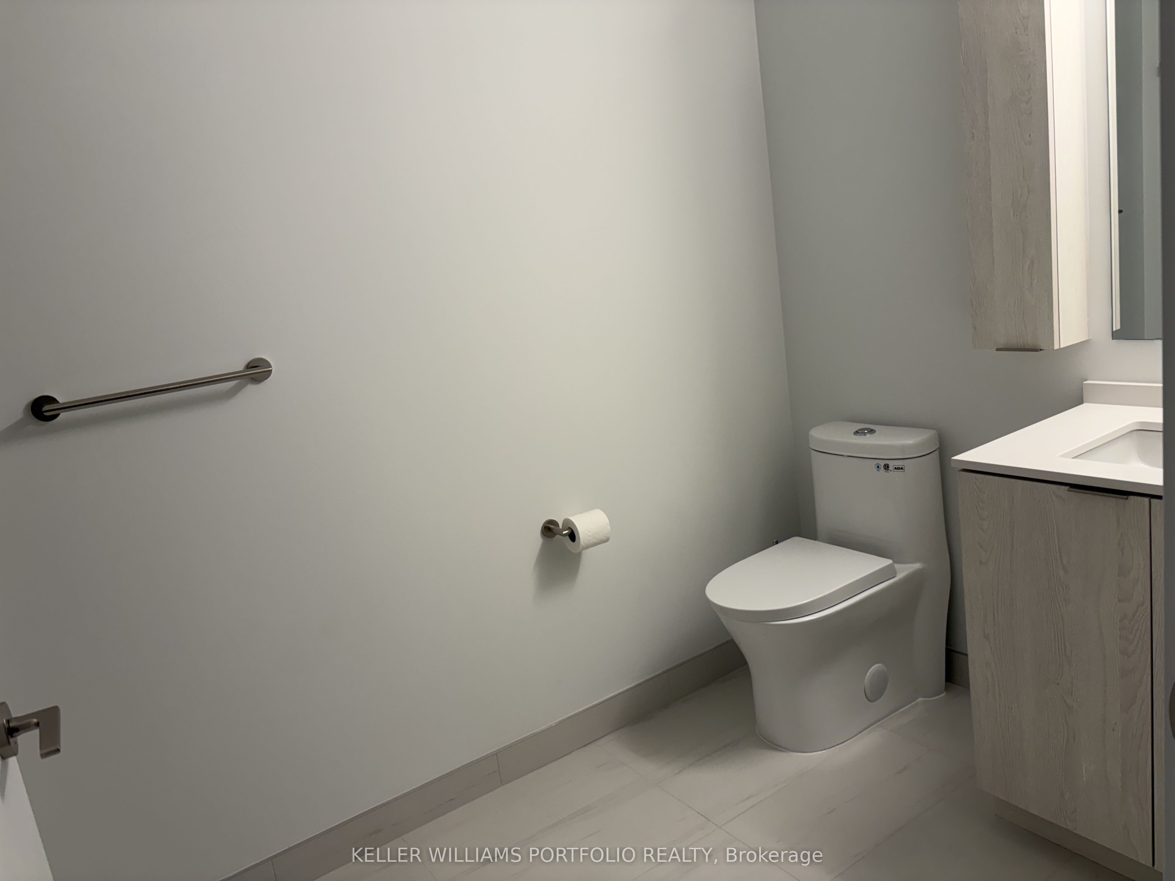 3009 Novar Road 914, Mississauga, On L5b 0p9