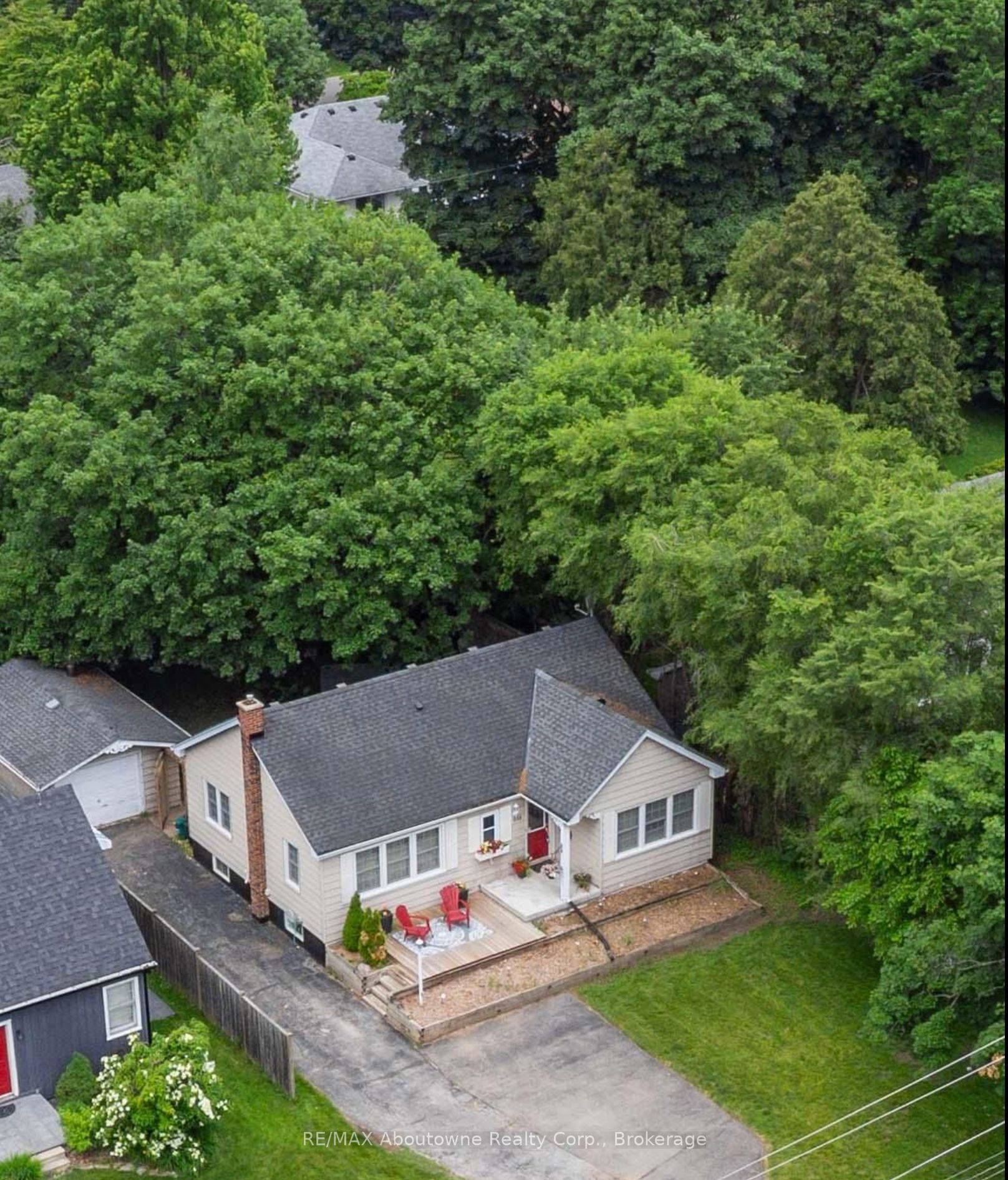 938 King Road, Burlington, On L7t 3l3
