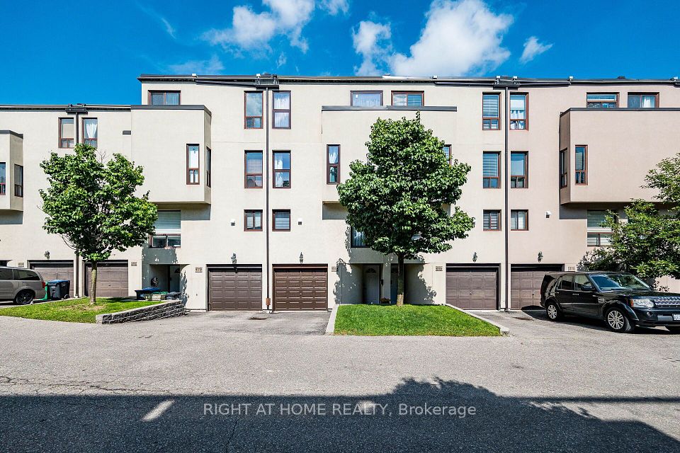 24 Reid Drive 8, Mississauga, On L5m 2a6