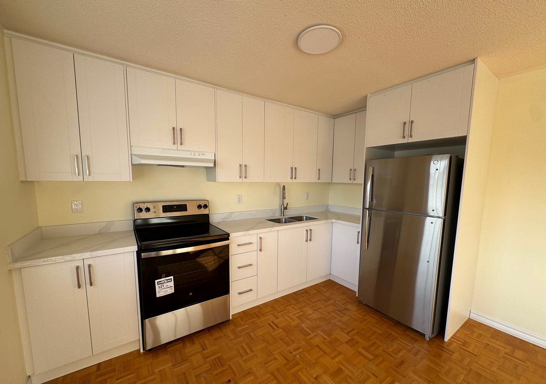 2 Kingsplate Crescent 2nd Floor, Toronto, On M9w 6x6