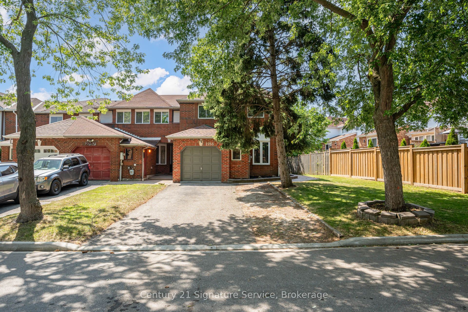 2755 Lindholm Crescent, Mississauga, On L5m 4s1