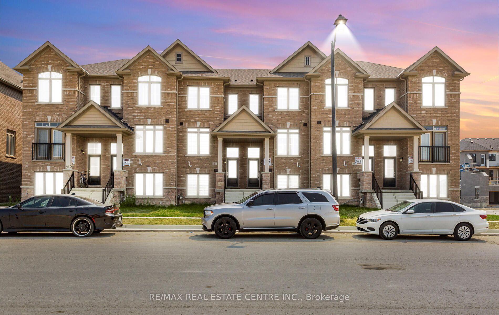 353 Inspire Boulevard, Brampton, On L6r 0b8