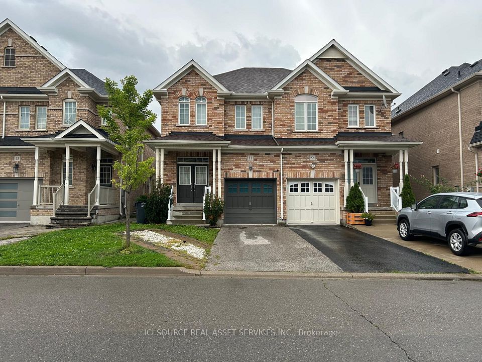 11 Pomell Trail Upper, Brampton, On L6p 3j5