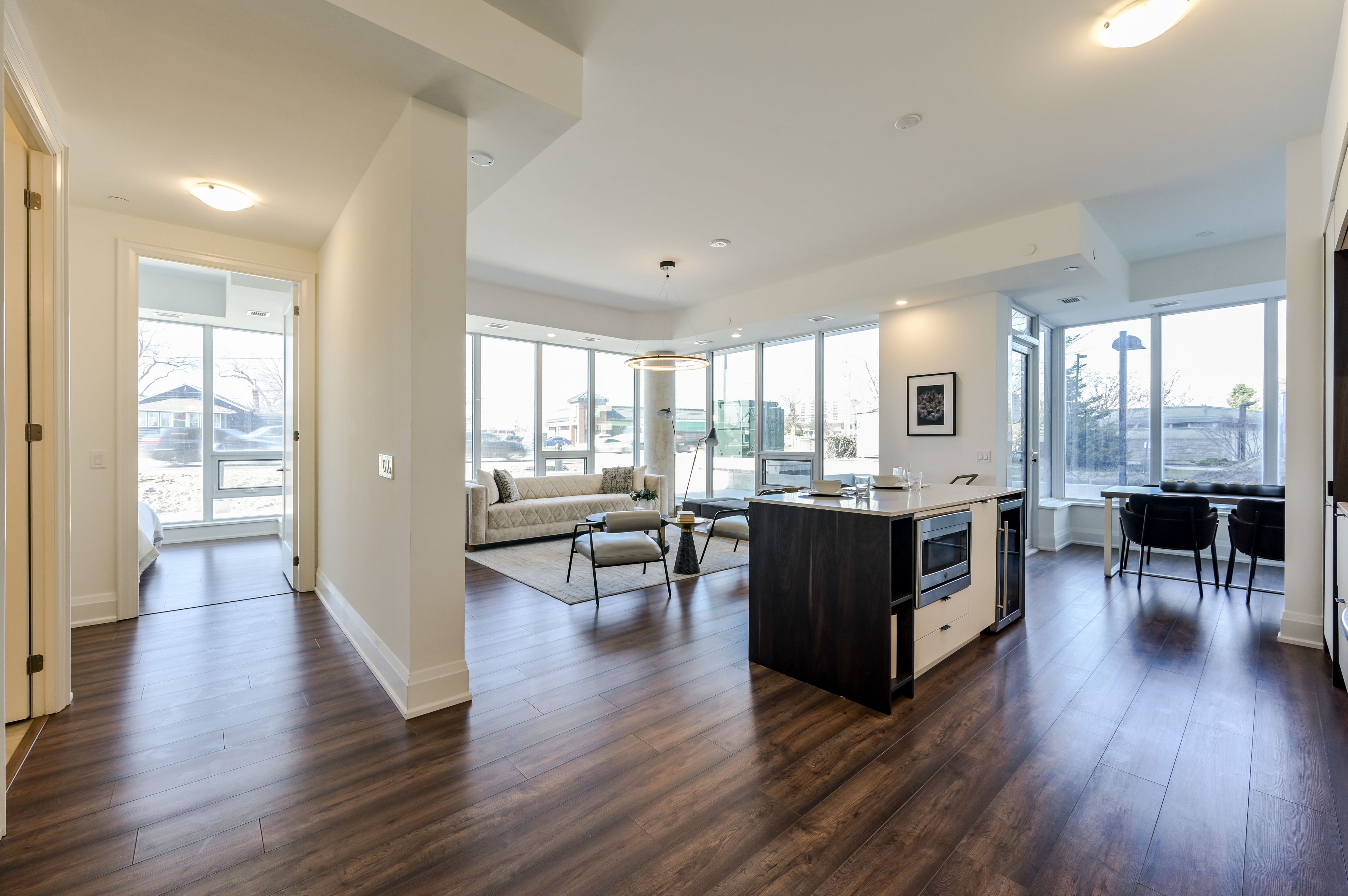 1035 Southdown Road 1711, Mississauga, On L5j 0a2