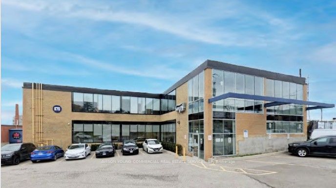 670 Caledonia Road 301, Toronto, On M6e 4v9
