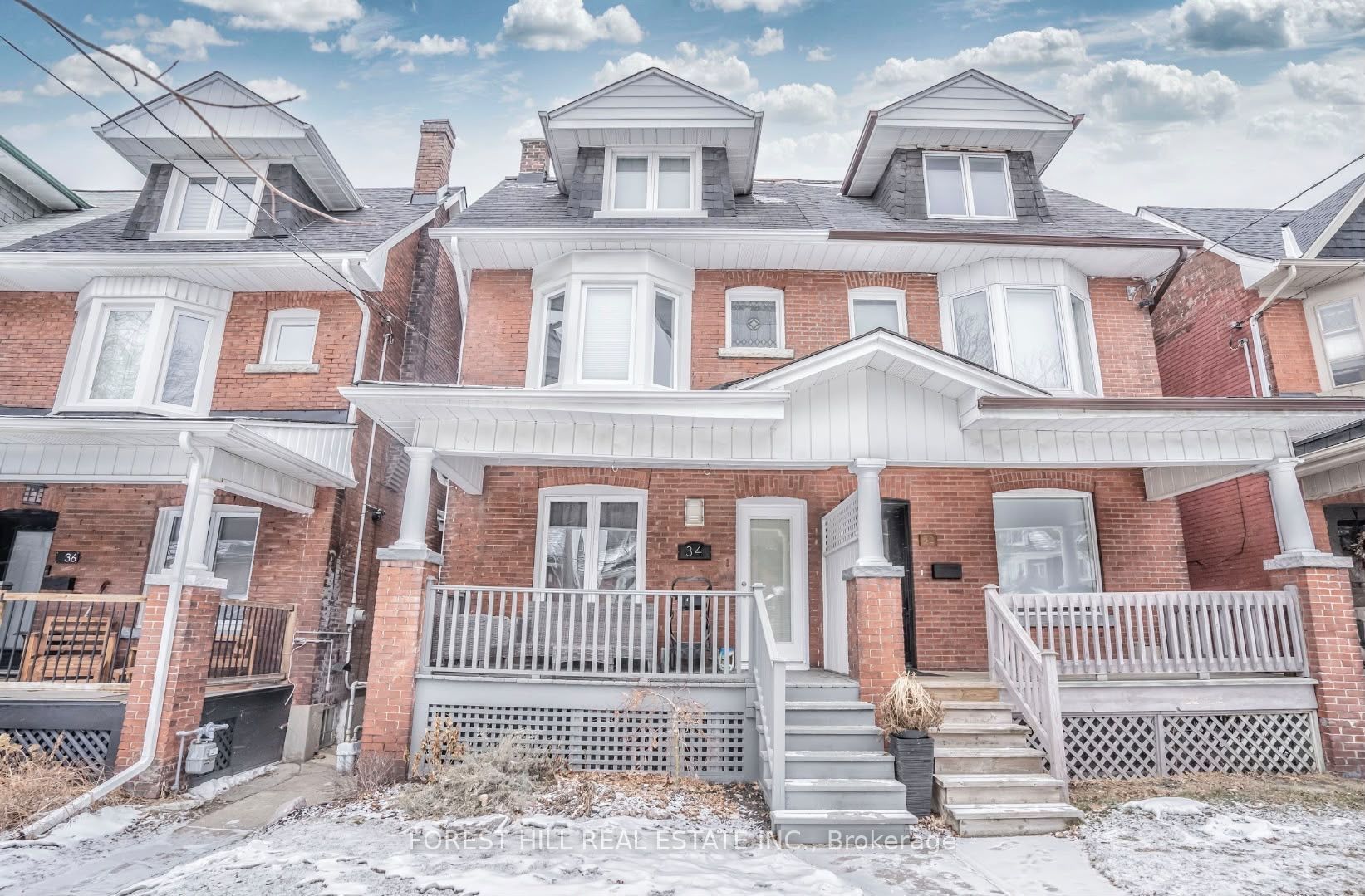 34 Kenneth Avenue Bsmt, Toronto, On M6p 1h9