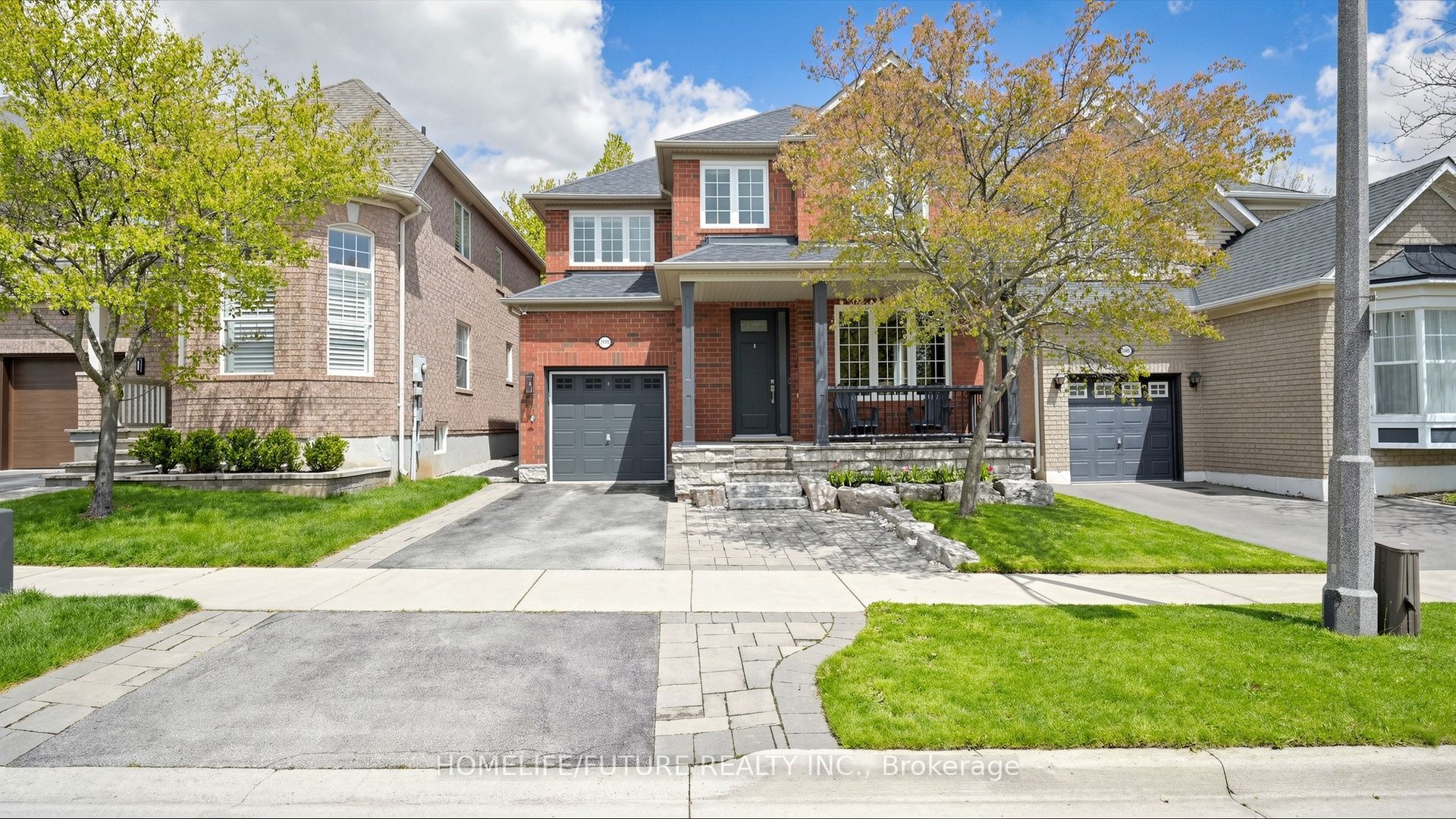 2440 Hollybrook Drive, Oakville, On L6m 4s8