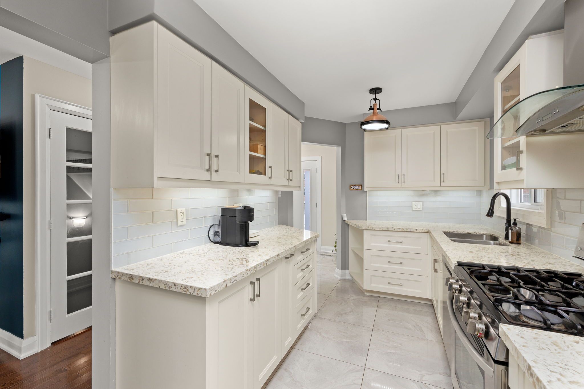224 Timberlane Drive, Brampton, On L6y 4v6